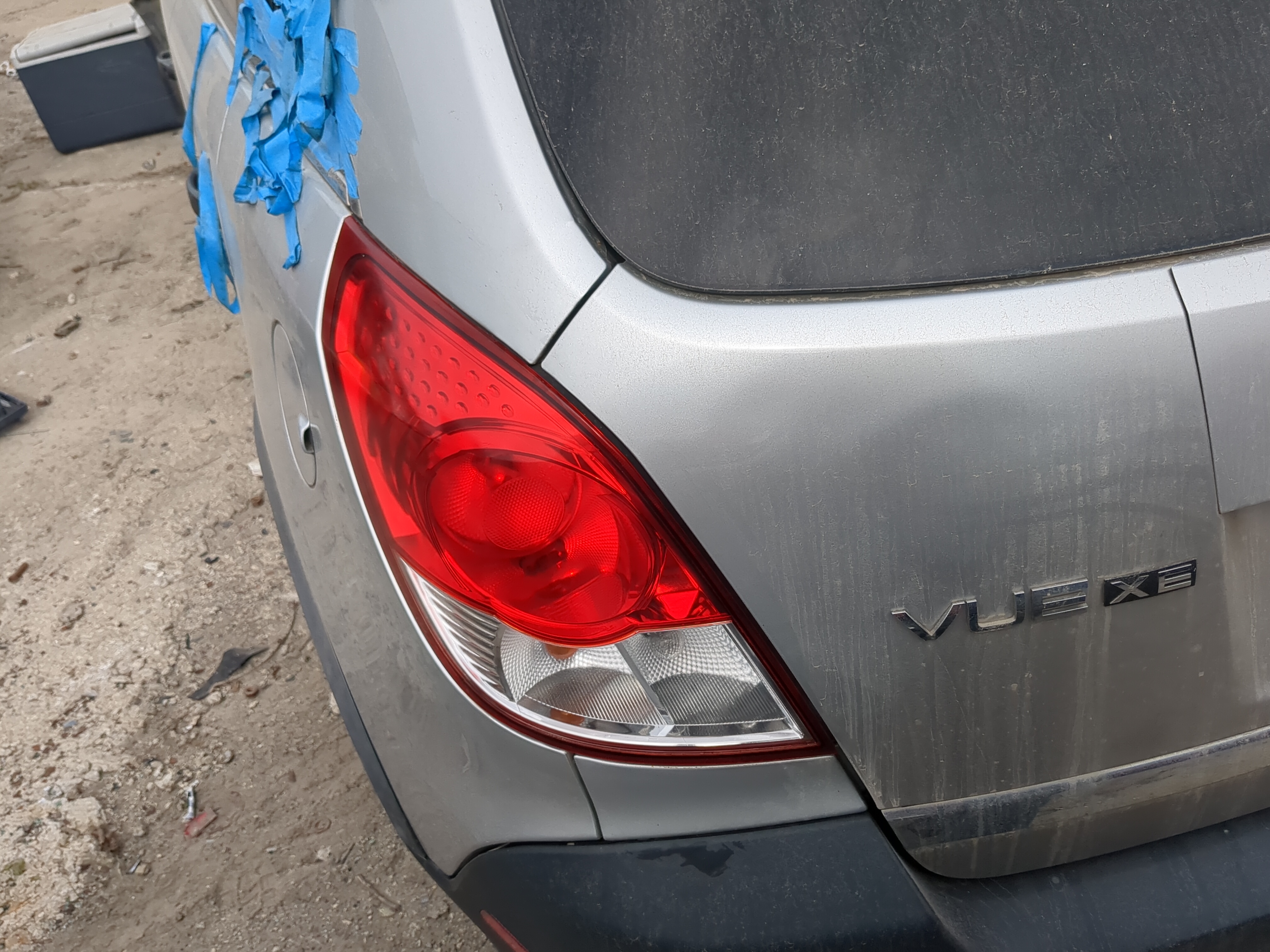 Picture of 2008-2010 Saturn Vue Driver Left Side Tail Light Taillight Oem 1182065