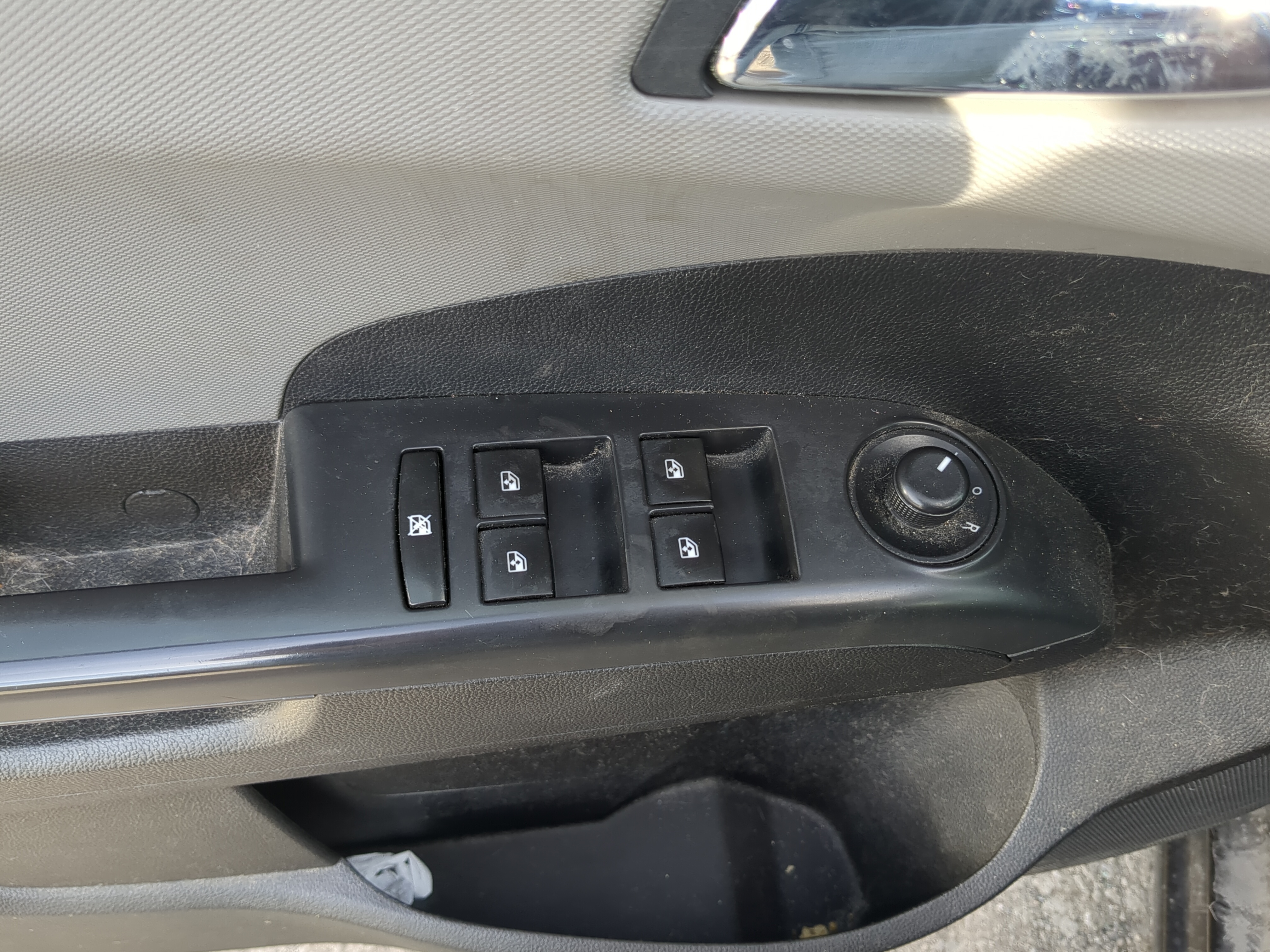 Picture of 2012-2016 Chevrolet Sonic Driver Left Door Master Power Window Switch 1182464