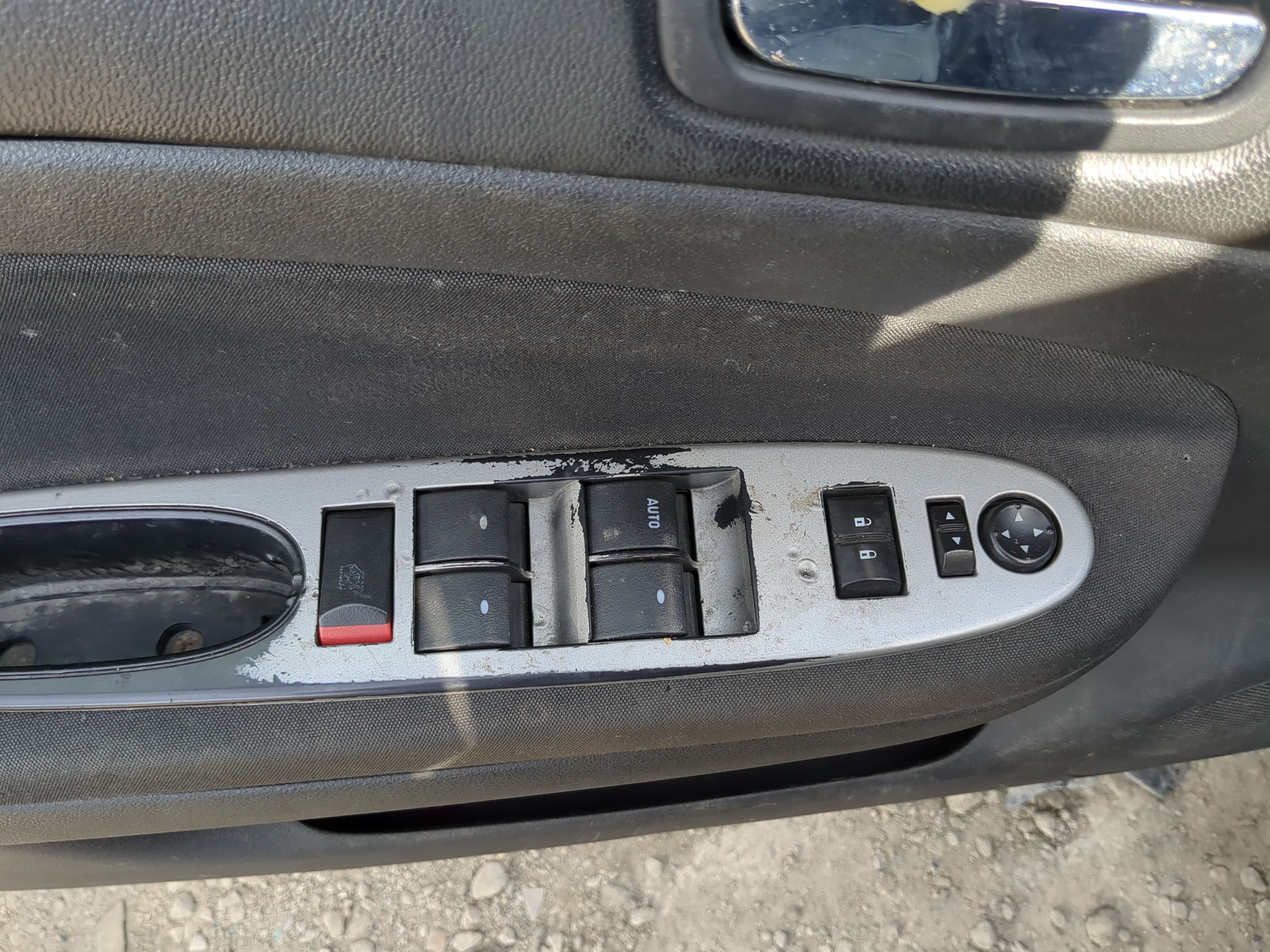 Picture of 2005-2010 Chevrolet Cobalt Driver Left Door Master Power Window Switch 1182936