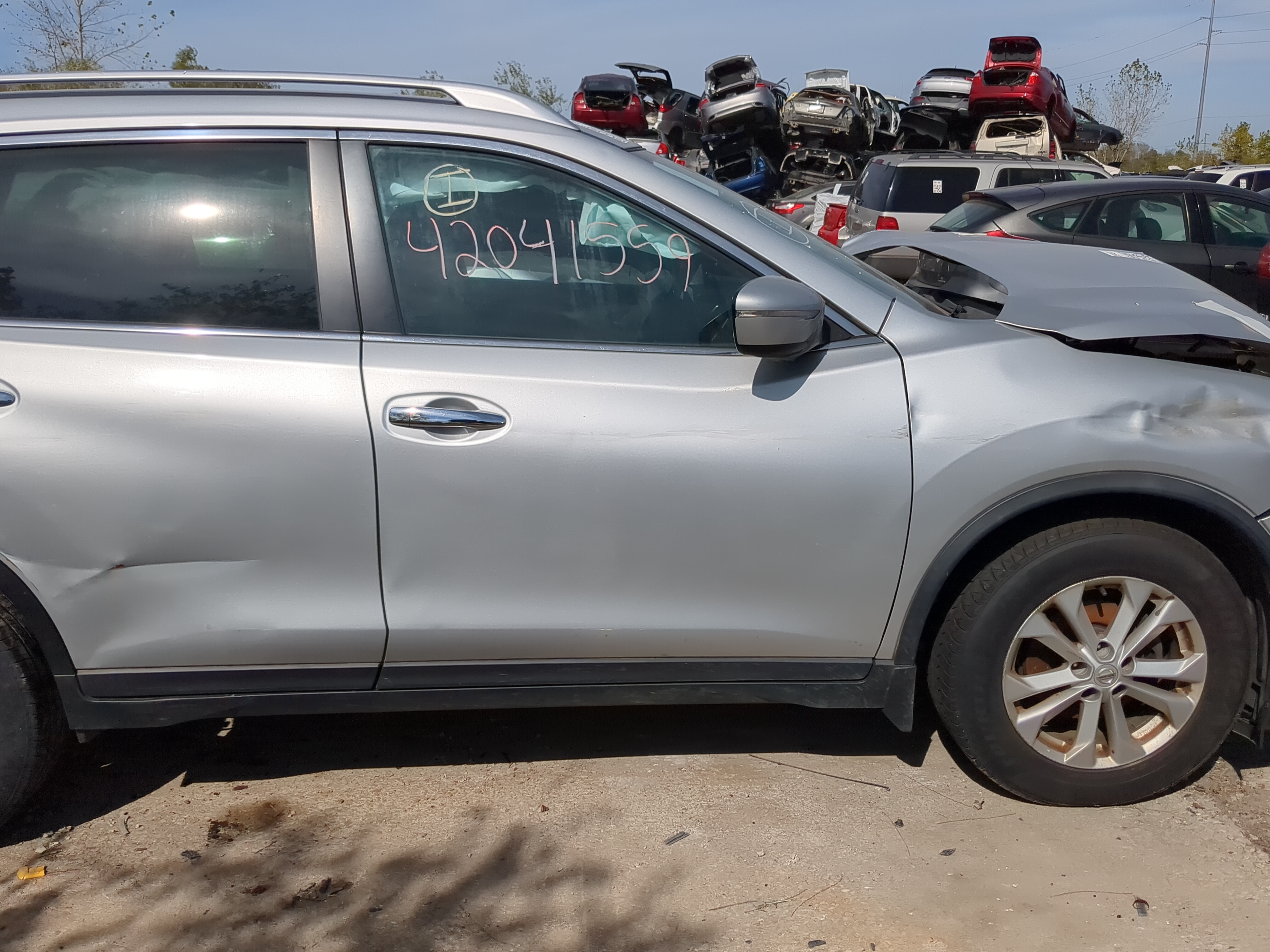 2014-2020 Nissan Rogue Passenger Front Door Oem 1183035 - Oemusedautoparts1.com