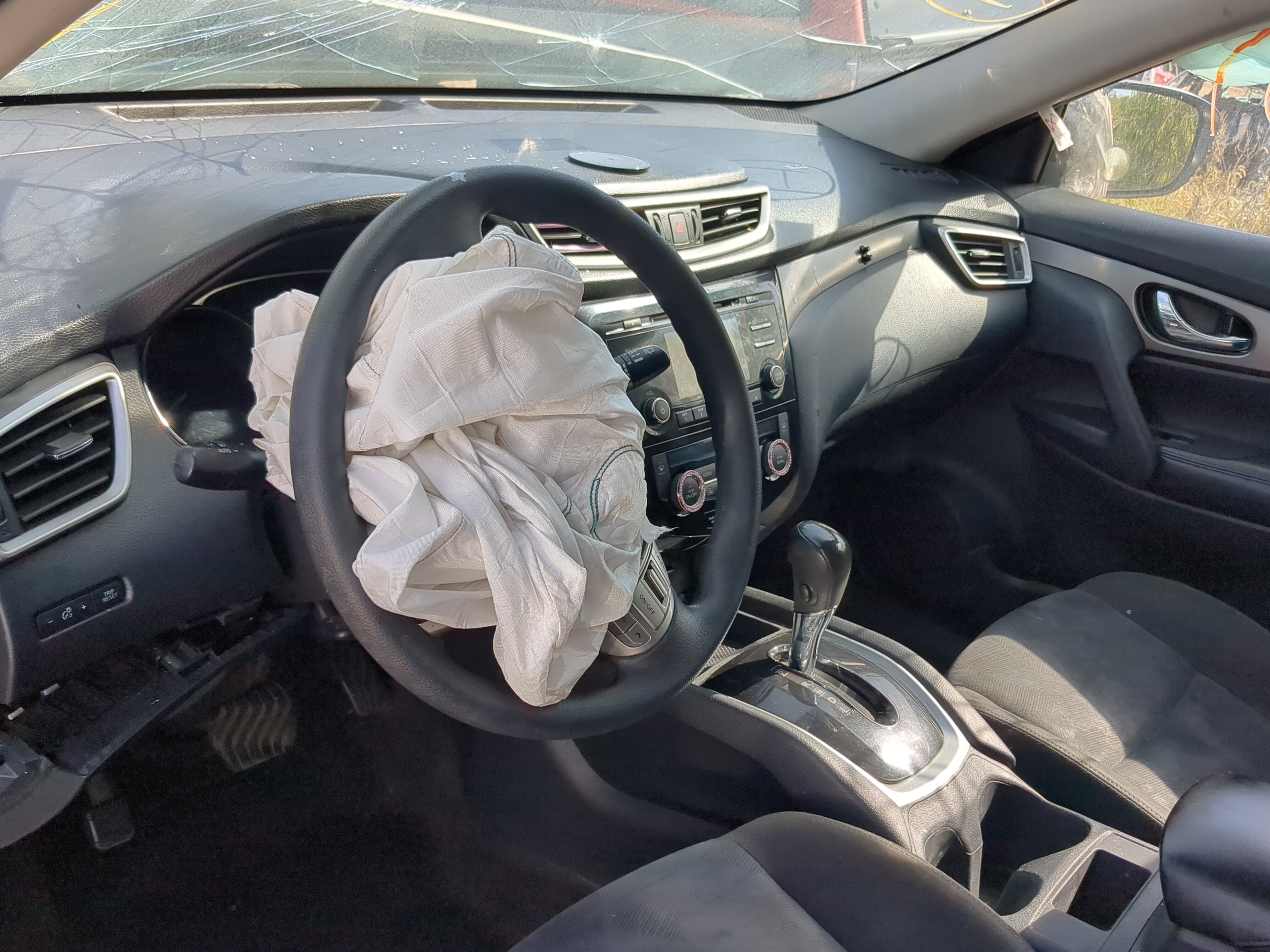 2014-2016 Nissan Rogue Air Bag Driver Left Steering Wheel Mounted 1183087 - Oemusedautoparts1.com