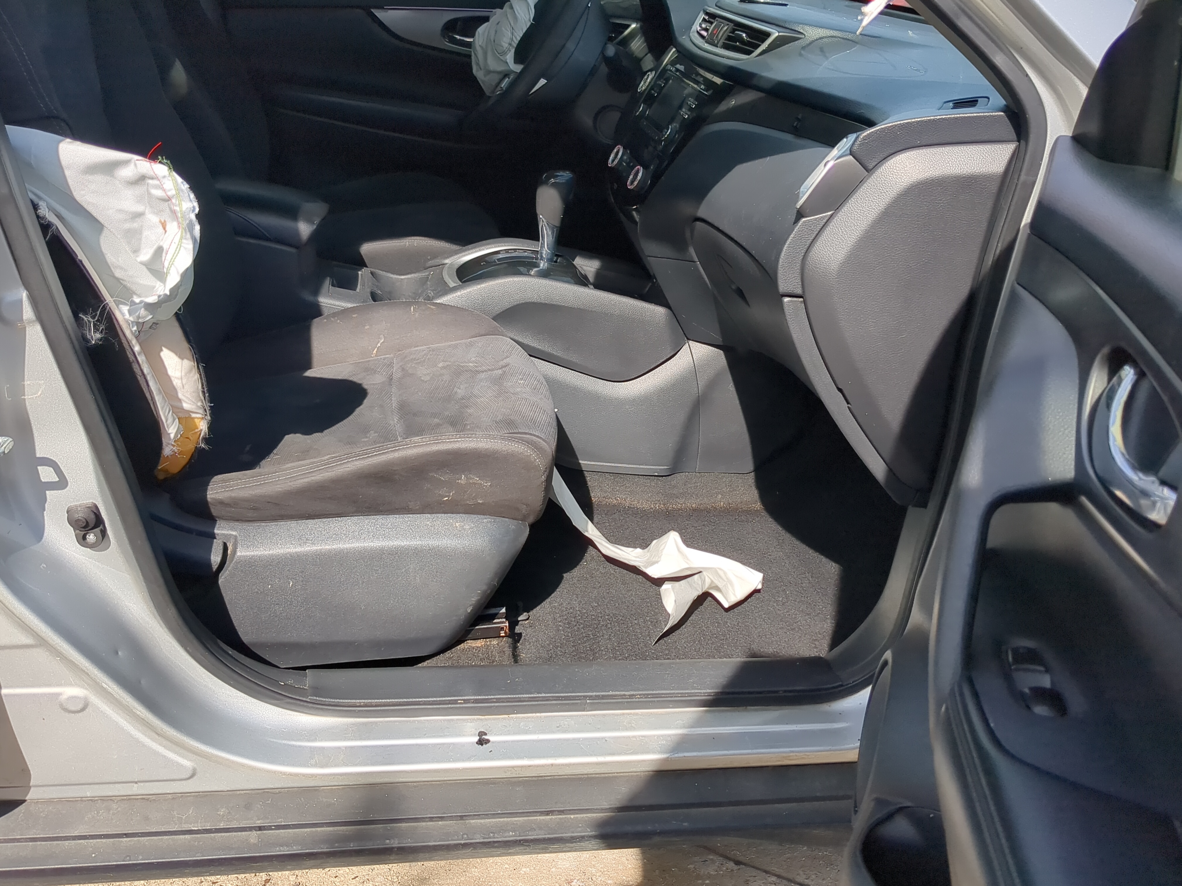 Picture of 2015-2016 Nissan Rogue Passenger Front Seat Oem 1183177