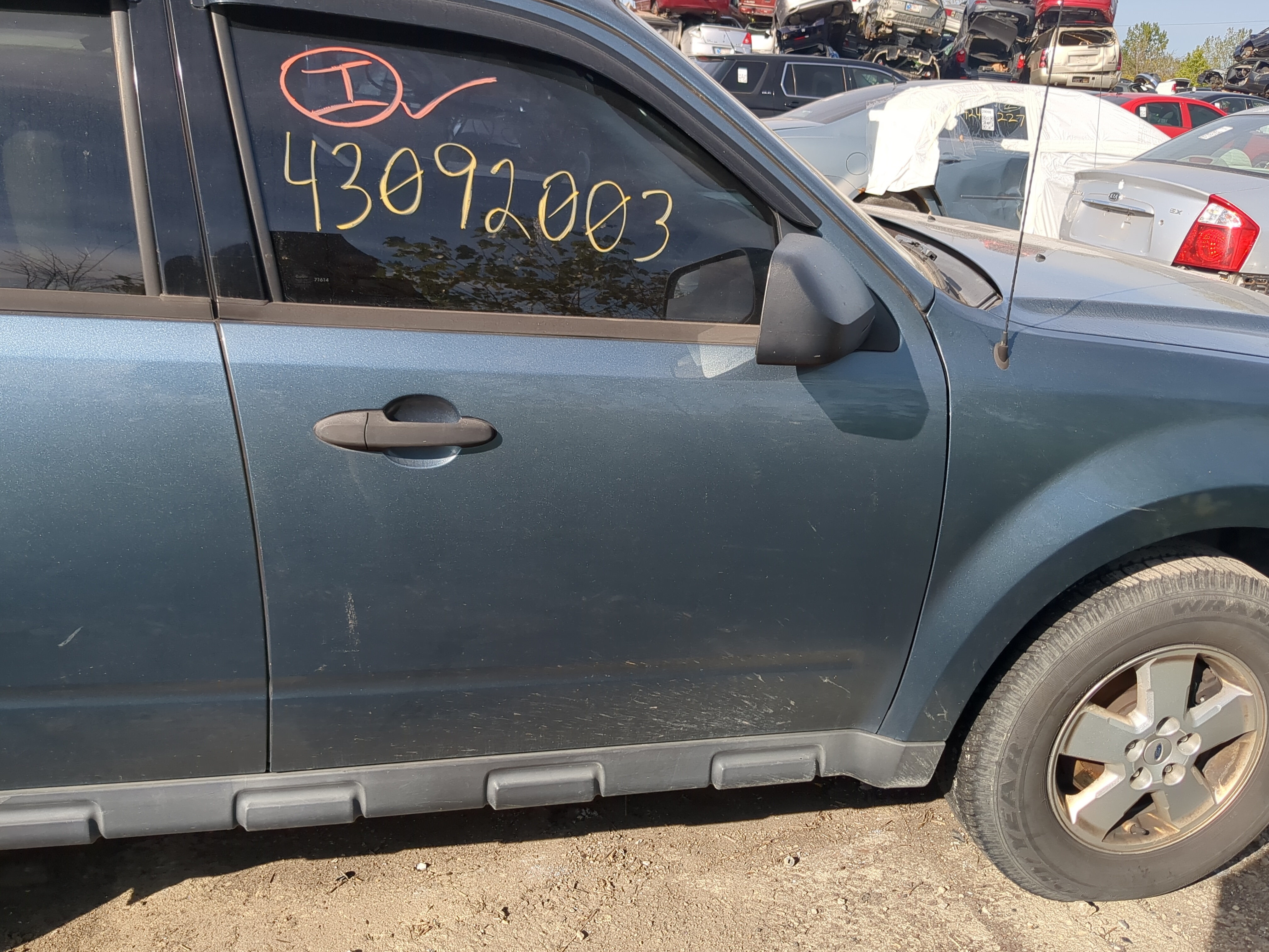 2009-2012 Ford Escape Passenger Front Door Oem 1183252 - Oemusedautoparts1.com