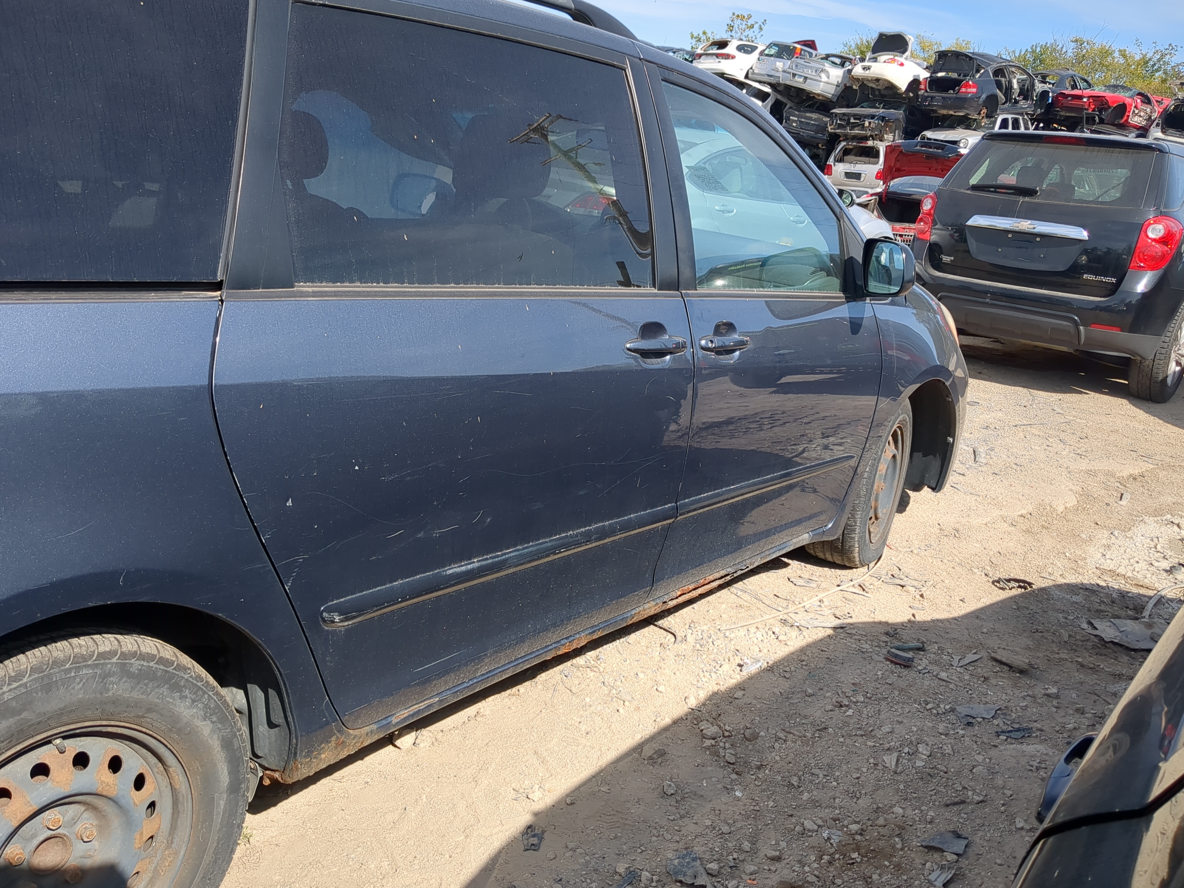 2004-2010 Toyota Sienna Passenger Rear Door Oem 1183474 - Oemusedautoparts1.com