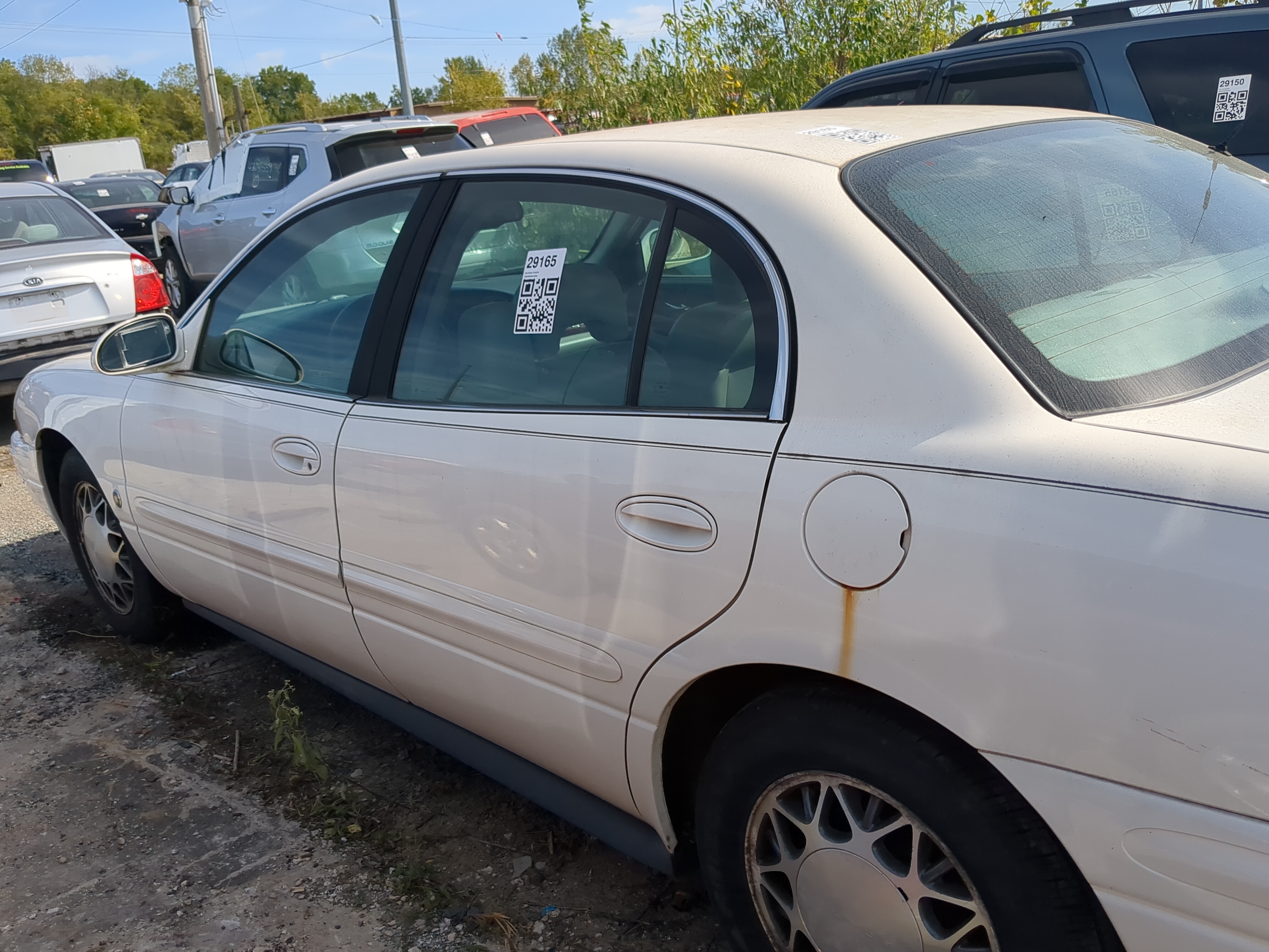 2000-2005 Buick Lesabre Driver Rear Door Oem 1183605 - Oemusedautoparts1.com