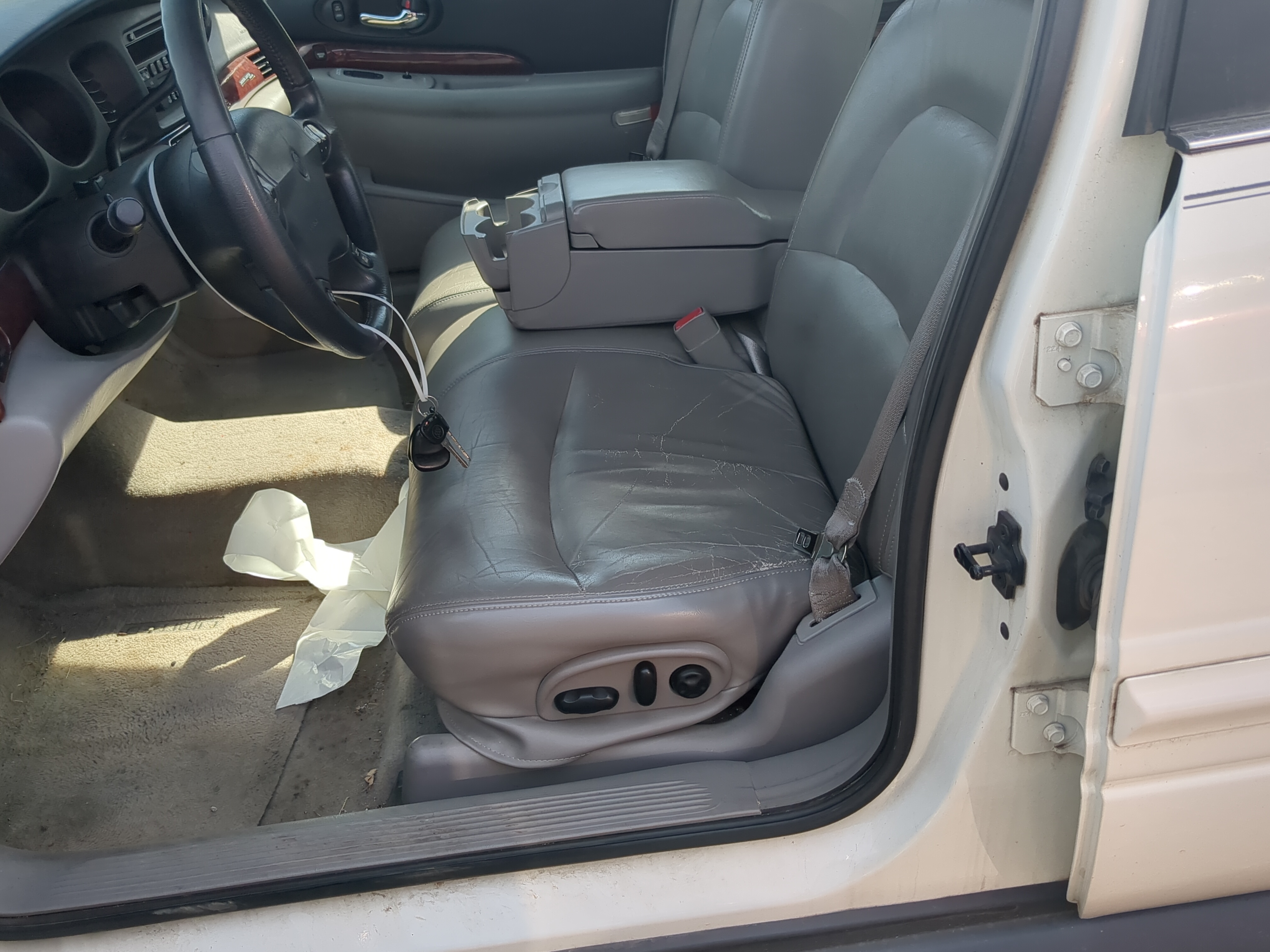 Picture of 2002-2005 Buick Lesabre Driver Front Seat Oem 1183695