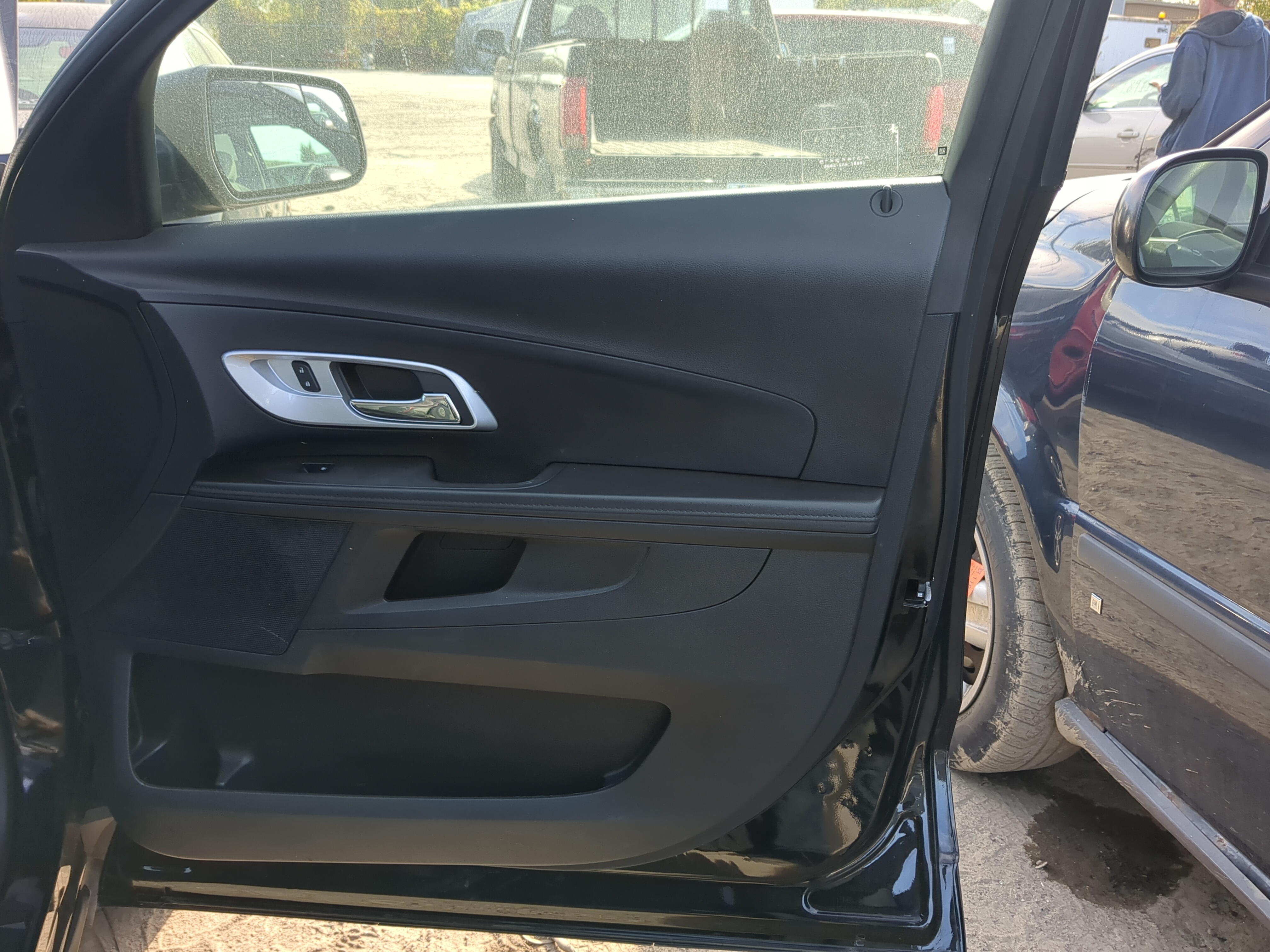 Picture of 2014 Chevrolet Equinox Front Right Passenger Interior Door Panel Trim 1184218