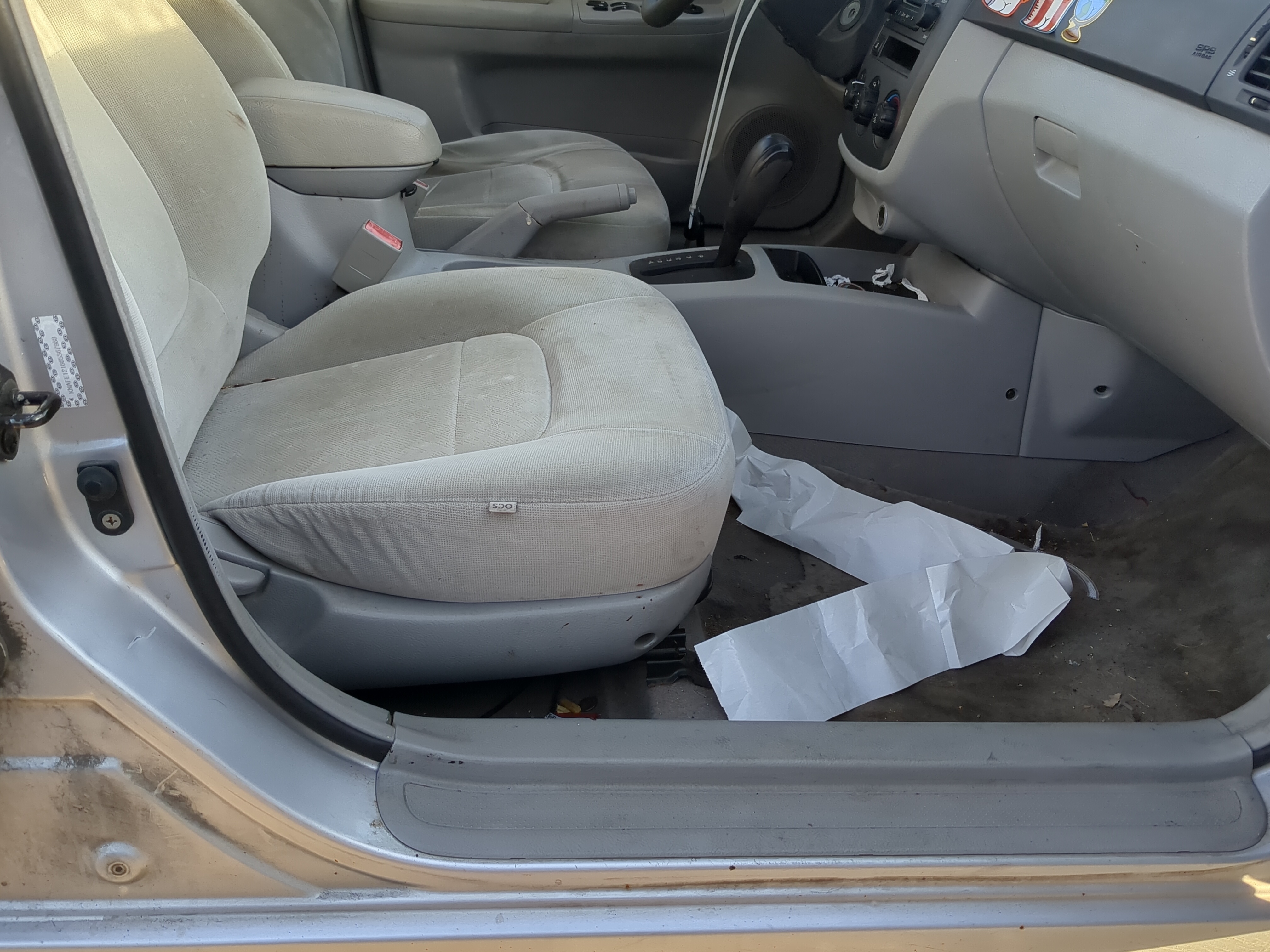 Picture of 2004-2009 Kia Spectra Passenger Front Seat Oem 1184349