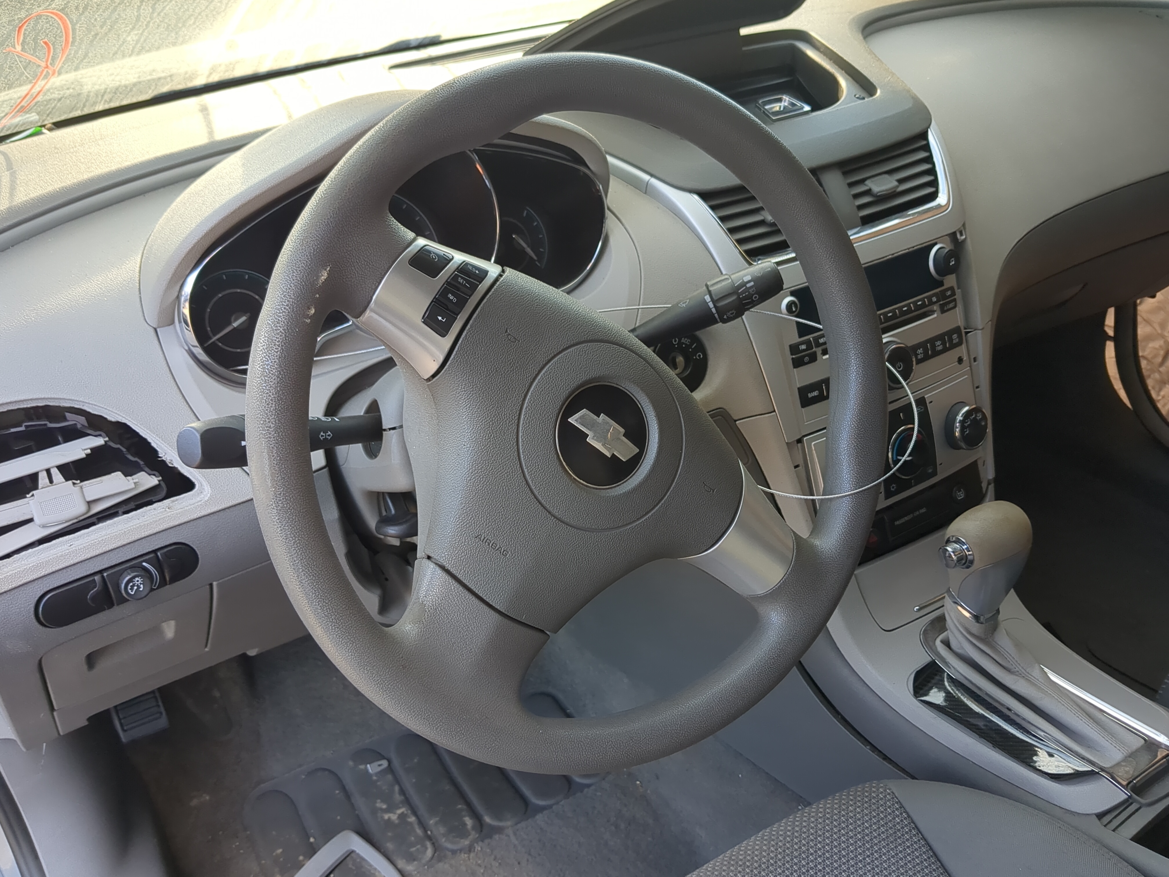 2008-2012 Chevrolet Malibu Air Bag Driver Left Steering Wheel Mounted 1184416 - Oemusedautoparts1.com