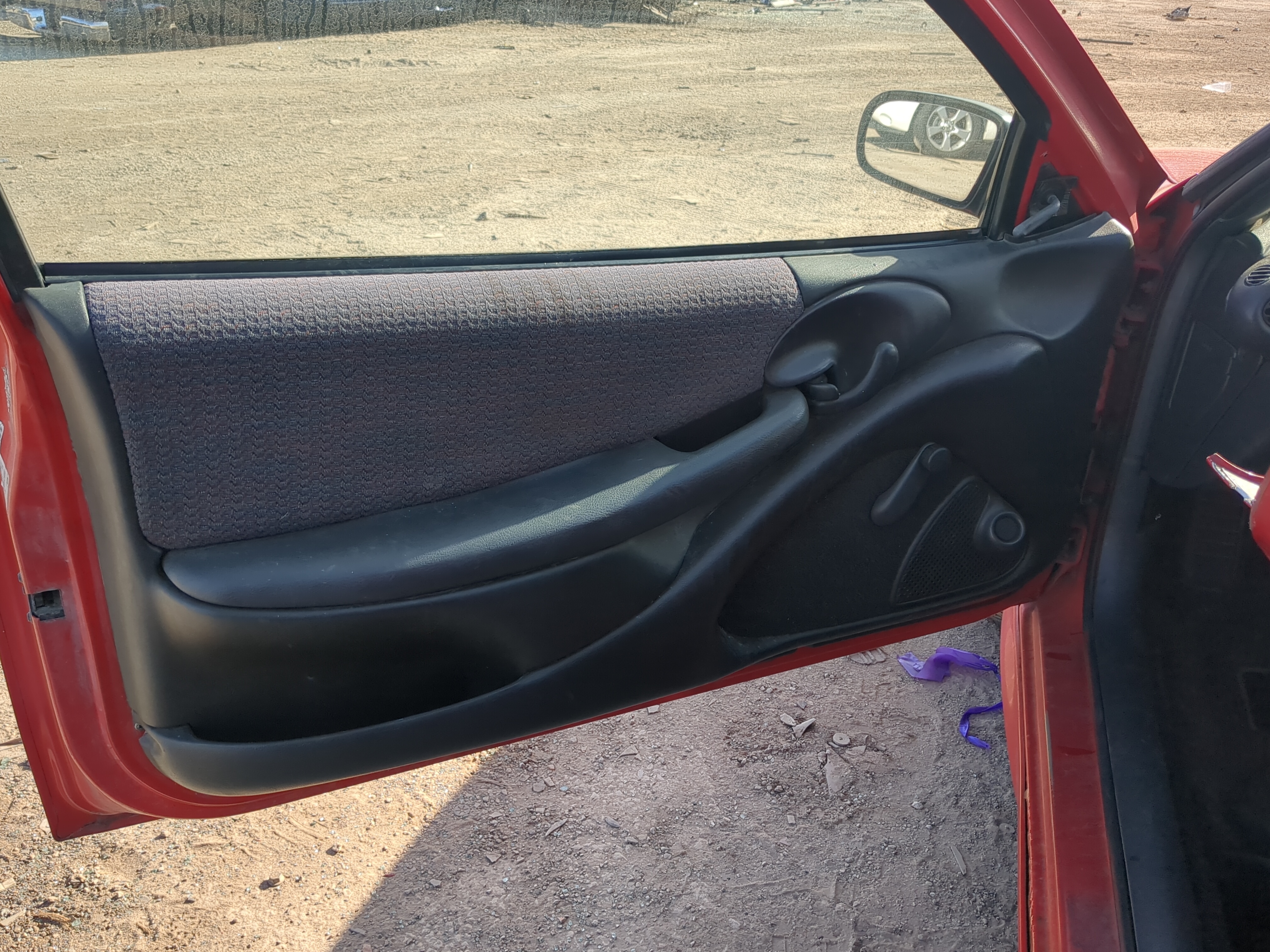 Picture of 2000 Pontiac Sunfire Front Left Driver Interior Door Panel Trim 1184848