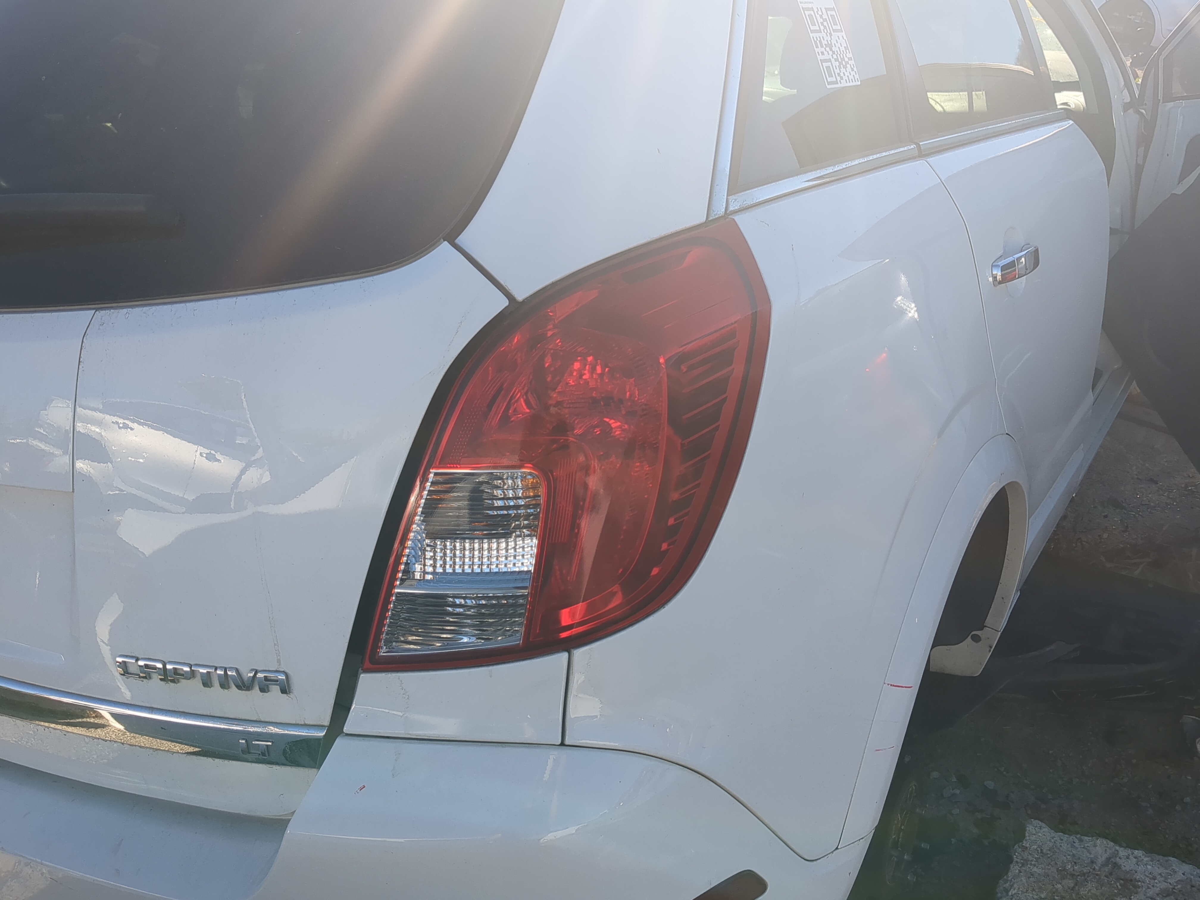Picture of Tail Lights 2014 CHEVROLET CAPTIVA SPORT