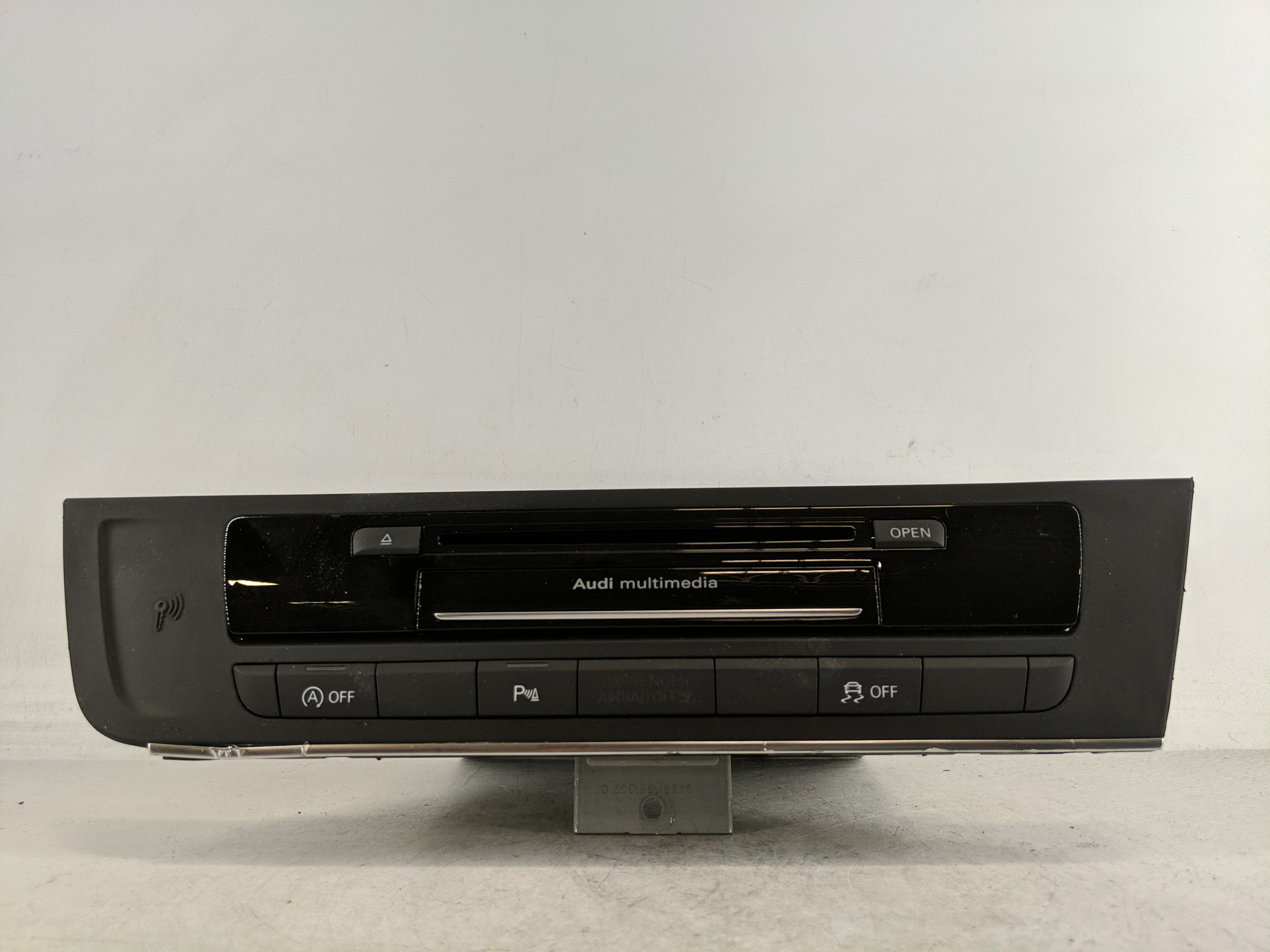 Picture of 2012-2015 Audi A6 Am Fm Cd Player Radio Receiver 1185446