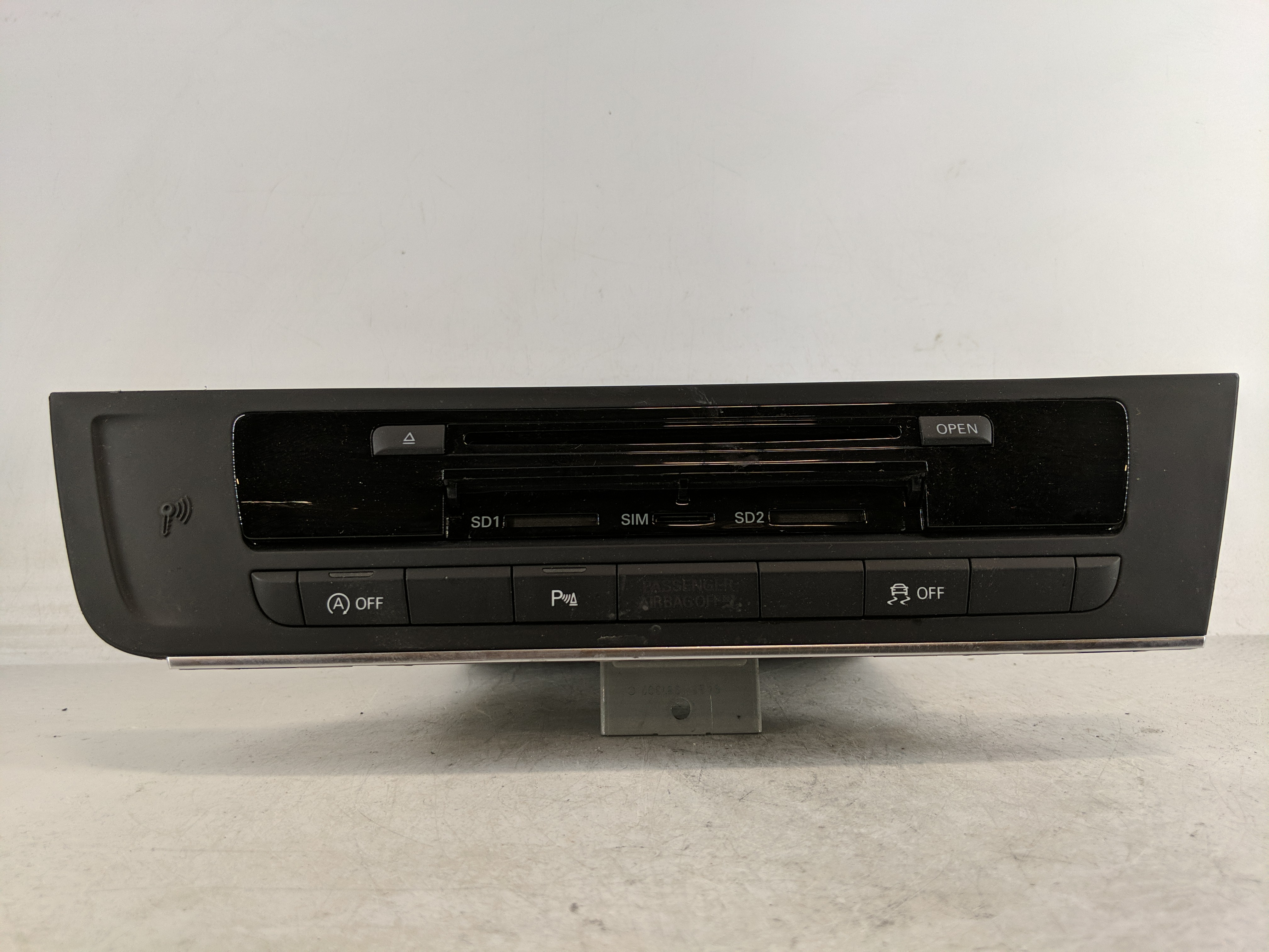 Picture of 2012-2015 Audi A6 Am Fm Cd Player Radio Receiver 1185449