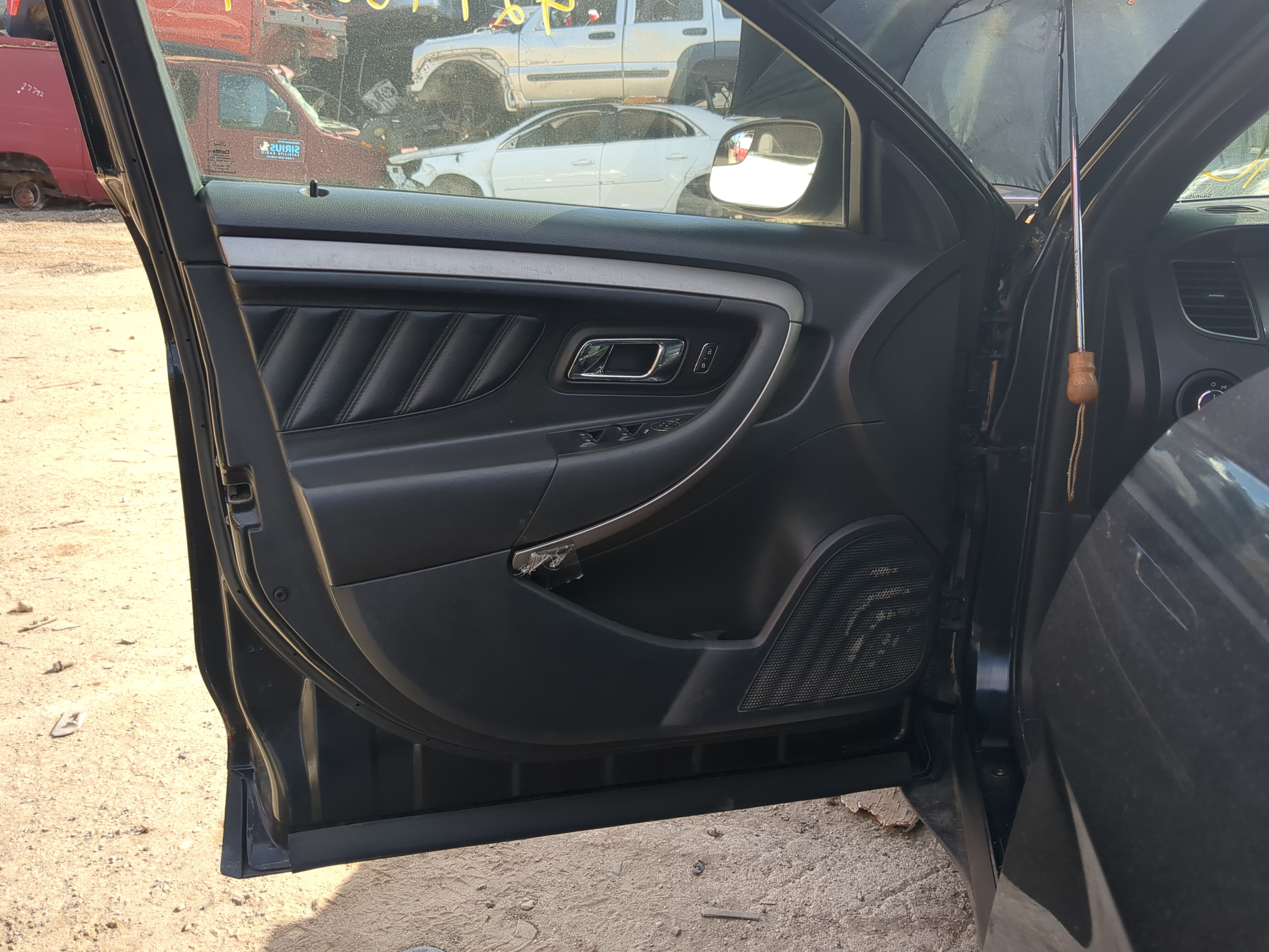 Picture of 2015 Ford Taurus Front Left Driver Interior Door Panel Trim 1185630