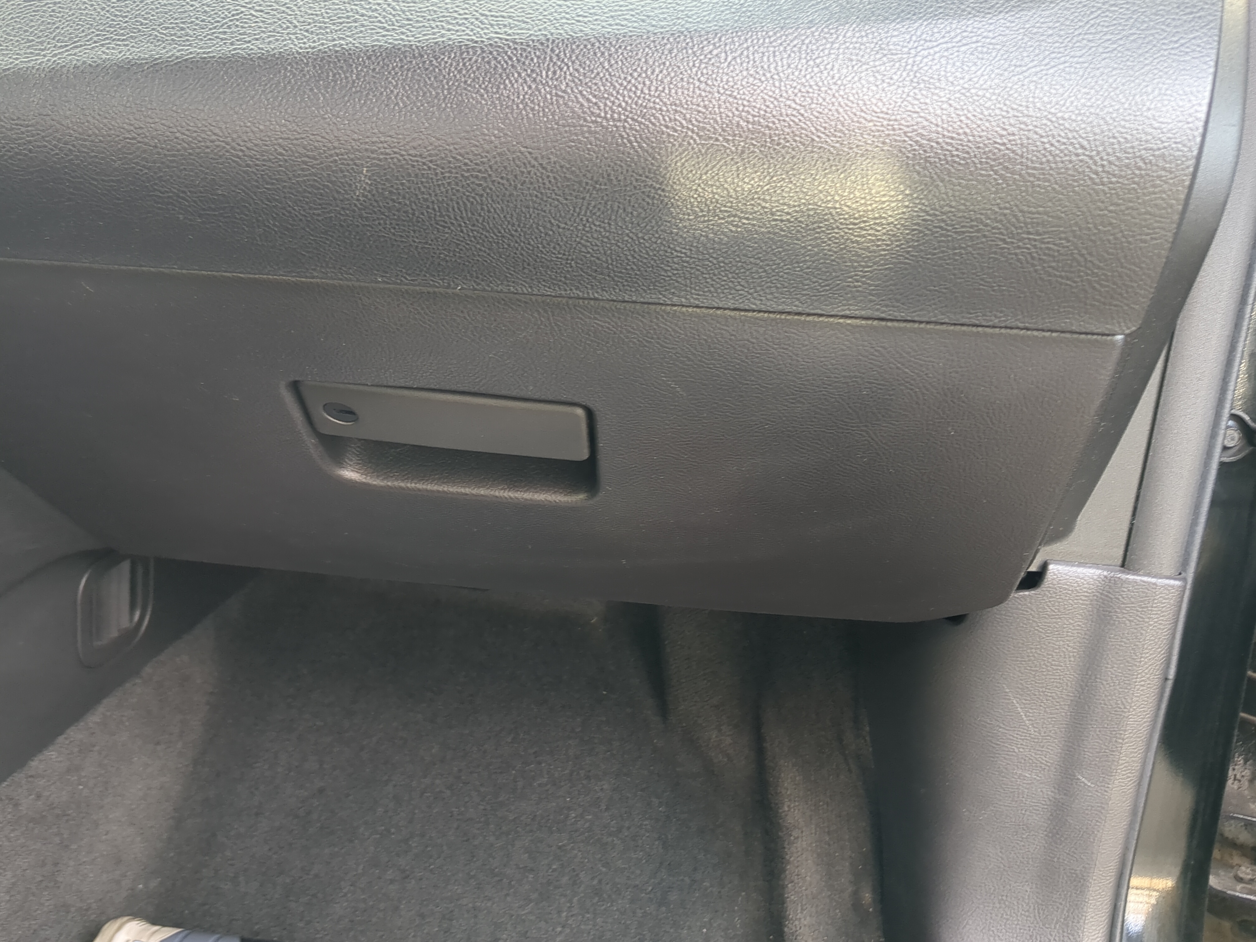2015 Ford Taurus Passenger Glove Box Door Storage Compartment 1185654 - Oemusedautoparts1.com