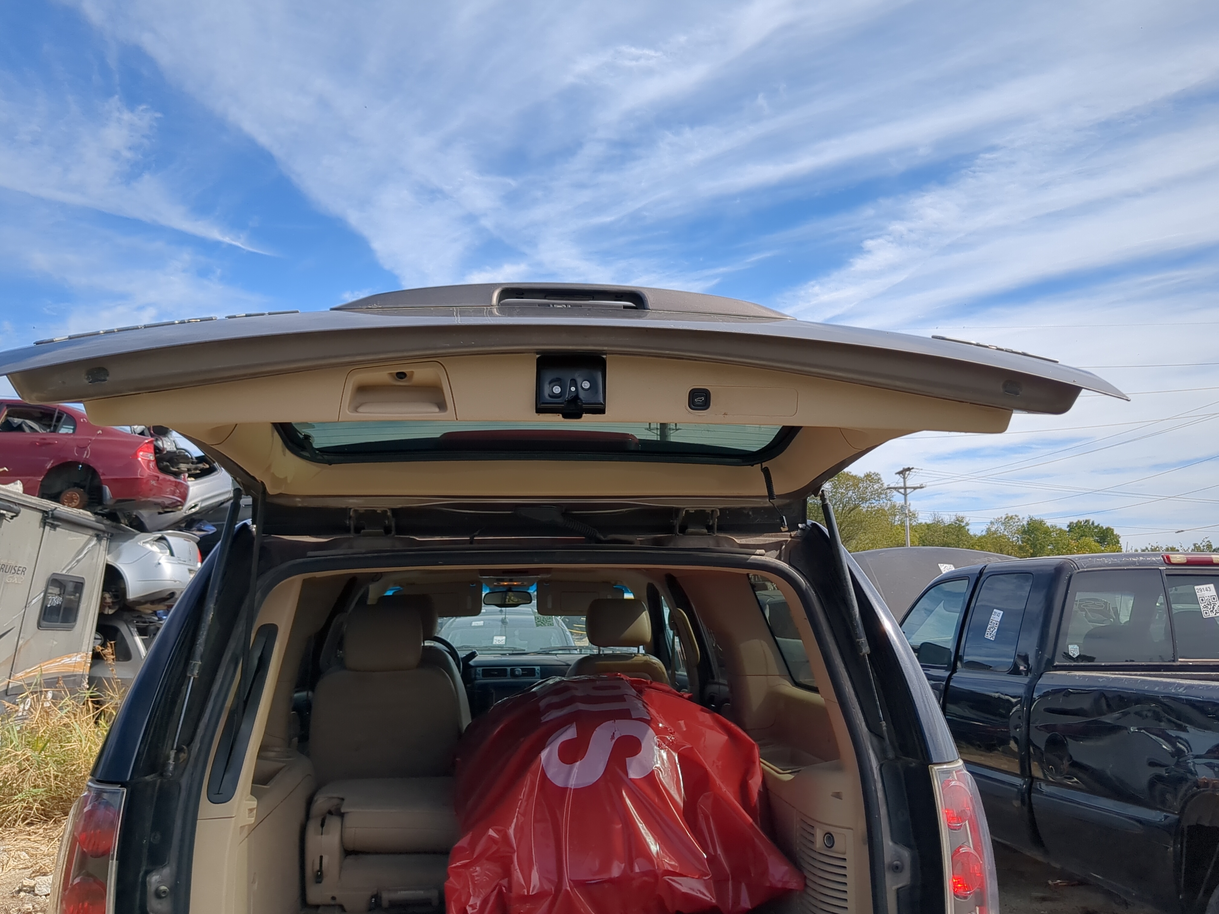 2009-2014 Gmc Yukon Xl 1500 Trunk/decklid/hatch/tailgate Oem 1186063 - Oemusedautoparts1.com