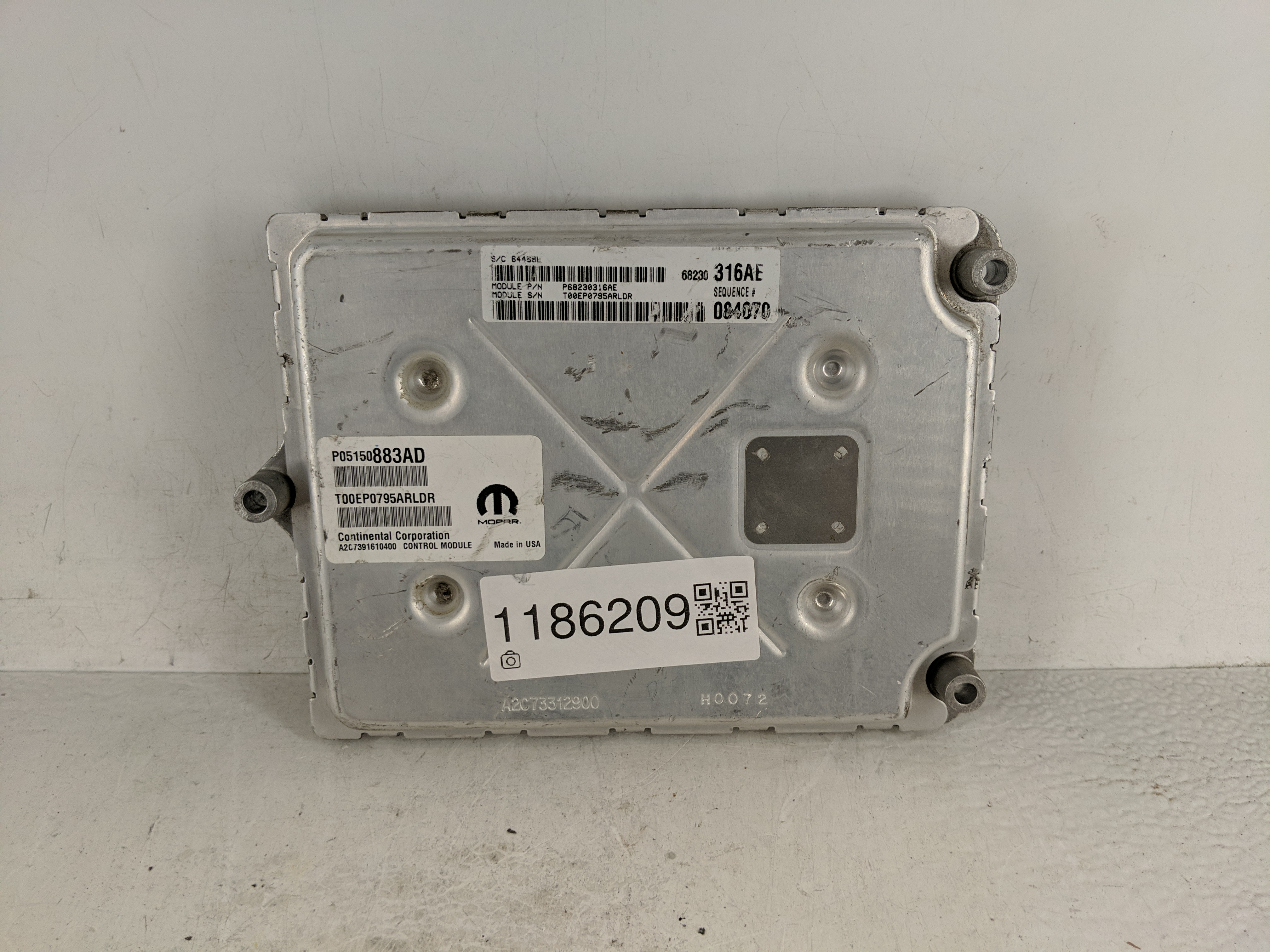 Picture of 2015-2015 Dodge Charger Engine Control Computer Ecu Pcm Ecm Pcu Oem 1186209