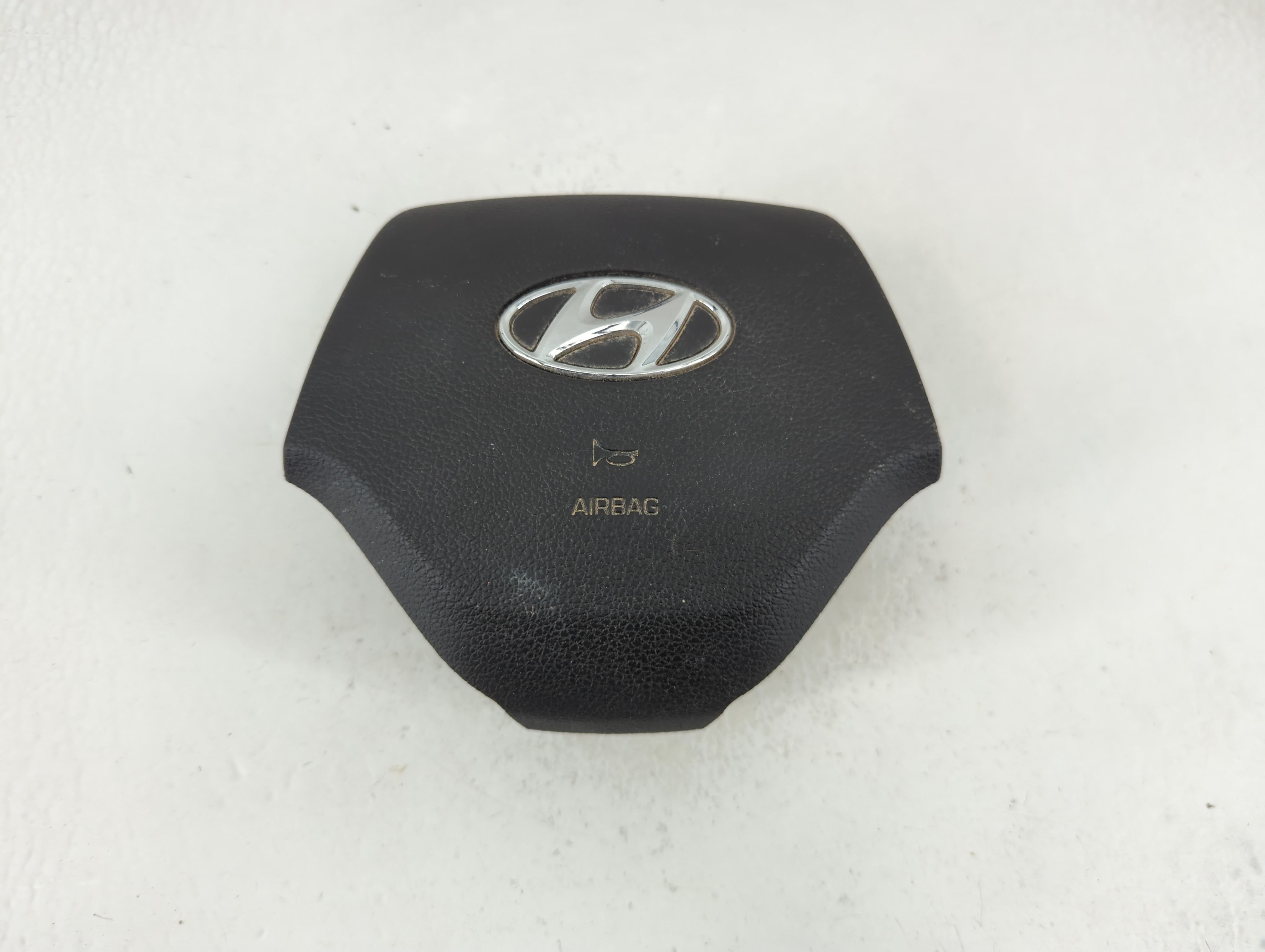 2016-2021 Hyundai Tucson Air Bag Driver Left Steering Wheel Mounted 1186210 - Oemusedautoparts1.com