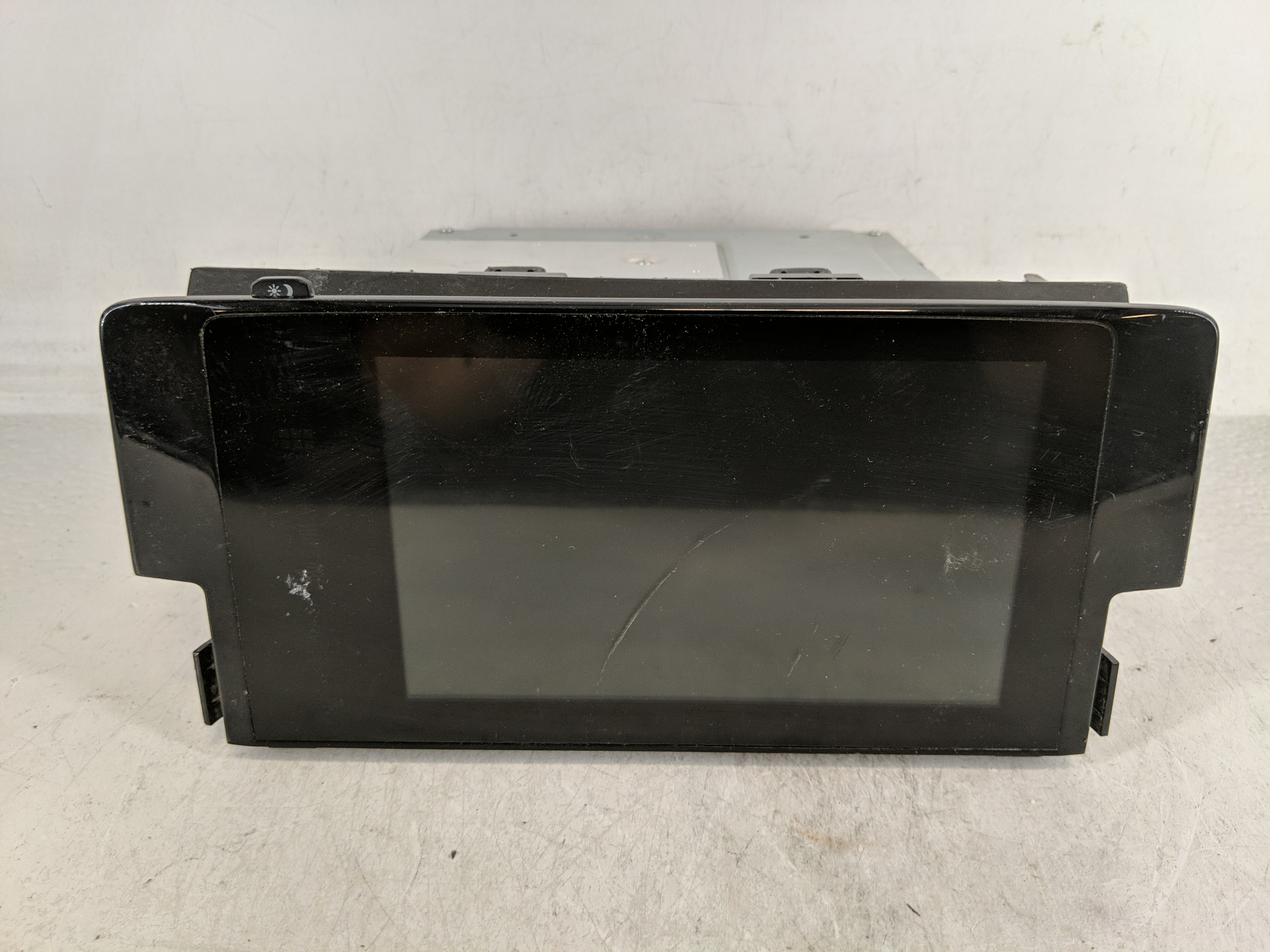 Picture of 2016-2018 Ford Explorer Am Fm Cd Player Radio Receiver 1186291