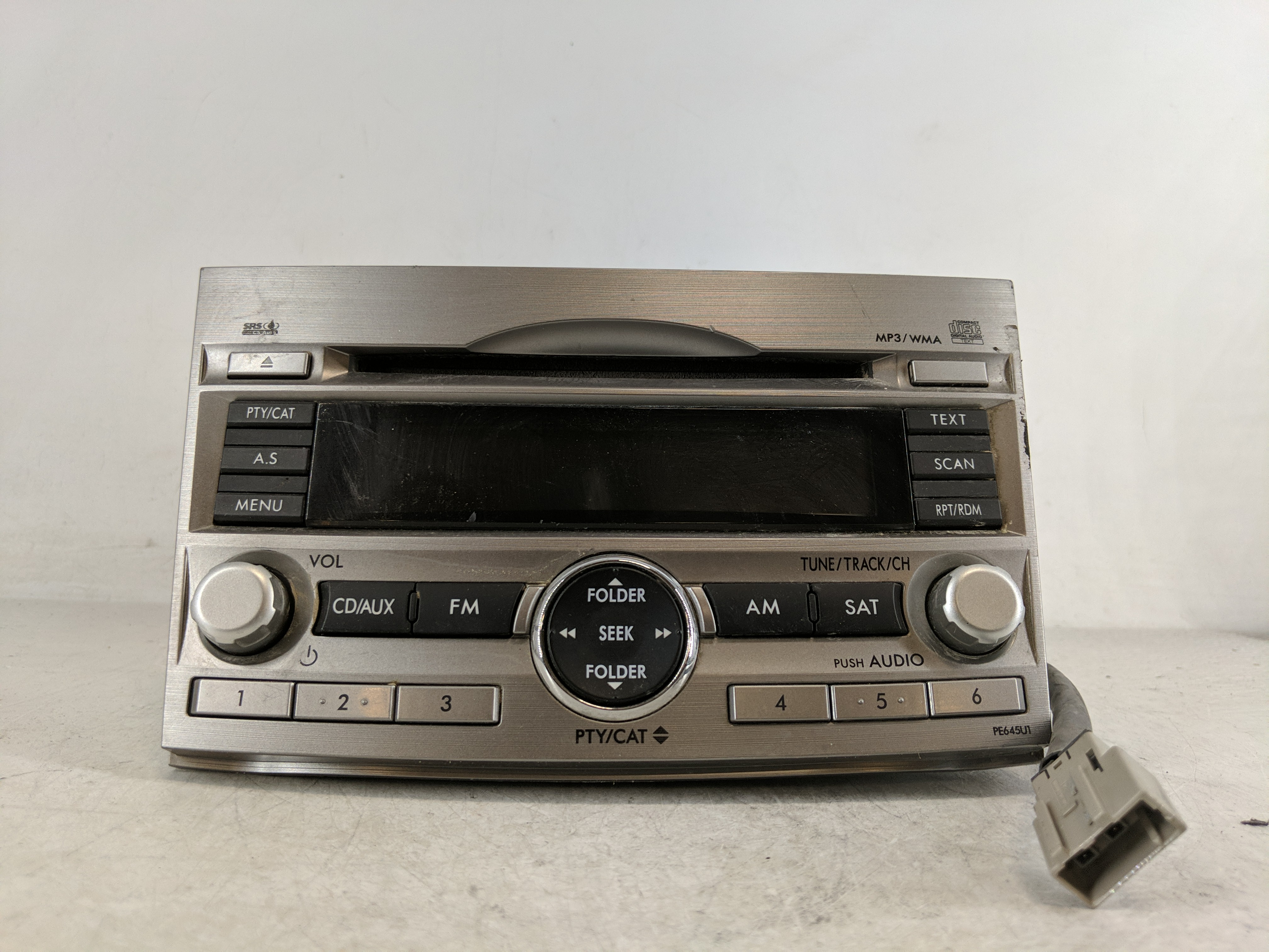 Picture of 2010-2012 Subaru Legacy Am Fm Cd Player Radio Receiver 1186296