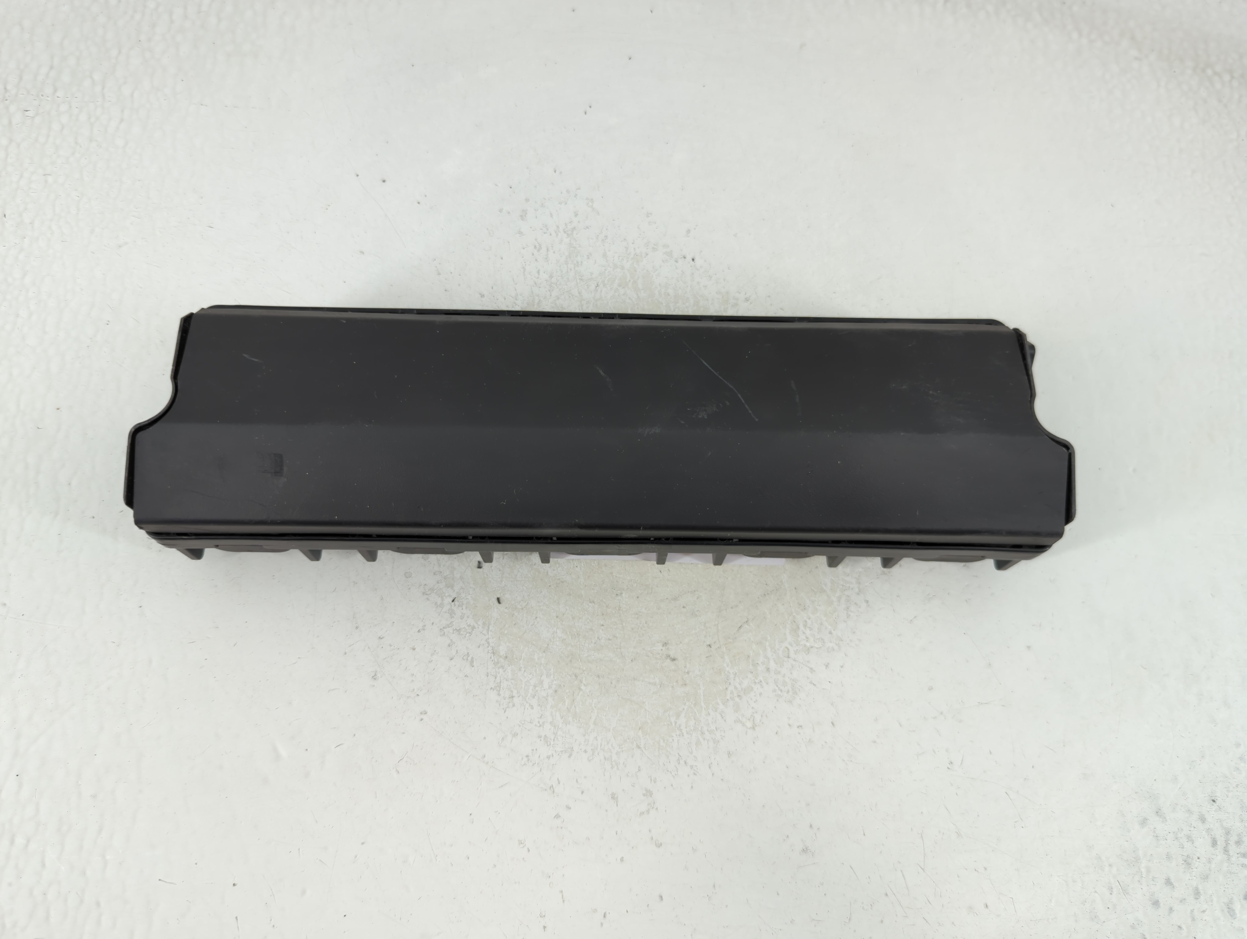 2013-2016 Chevrolet Malibu Air Bag Driver Left Knee Oem 1186341 - Oemusedautoparts1.com