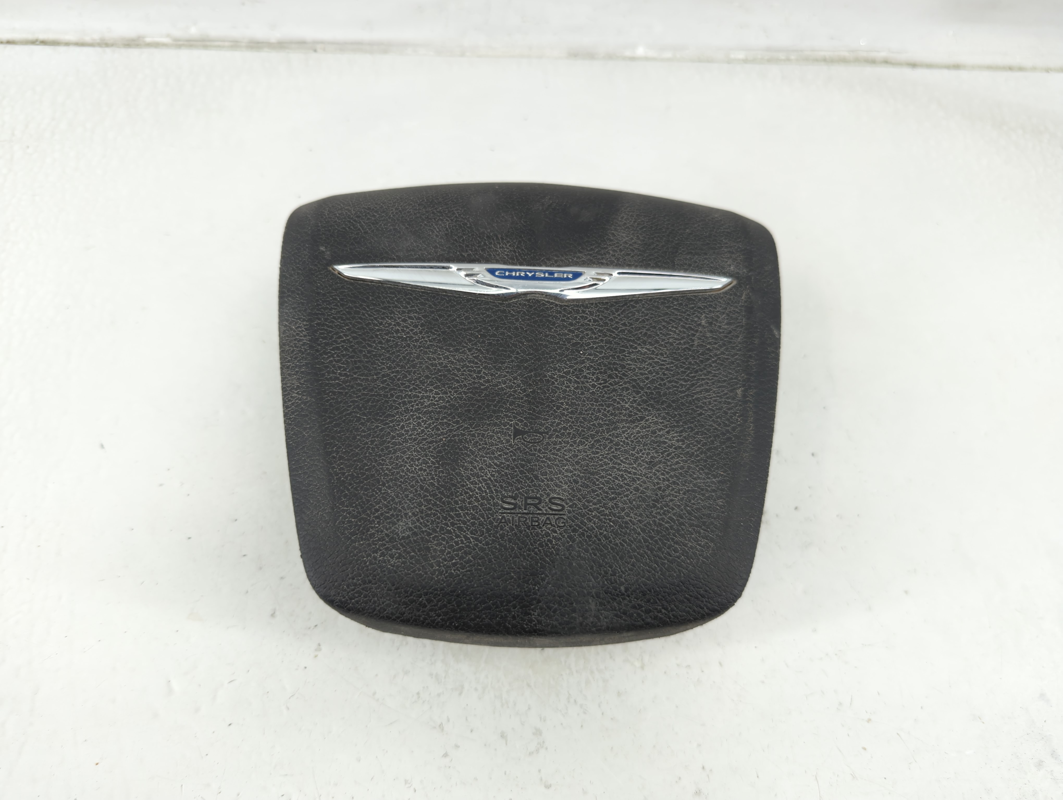 2012-2014 Chrysler 300 Air Bag Driver Left Steering Wheel Mounted 1186684 - Oemusedautoparts1.com