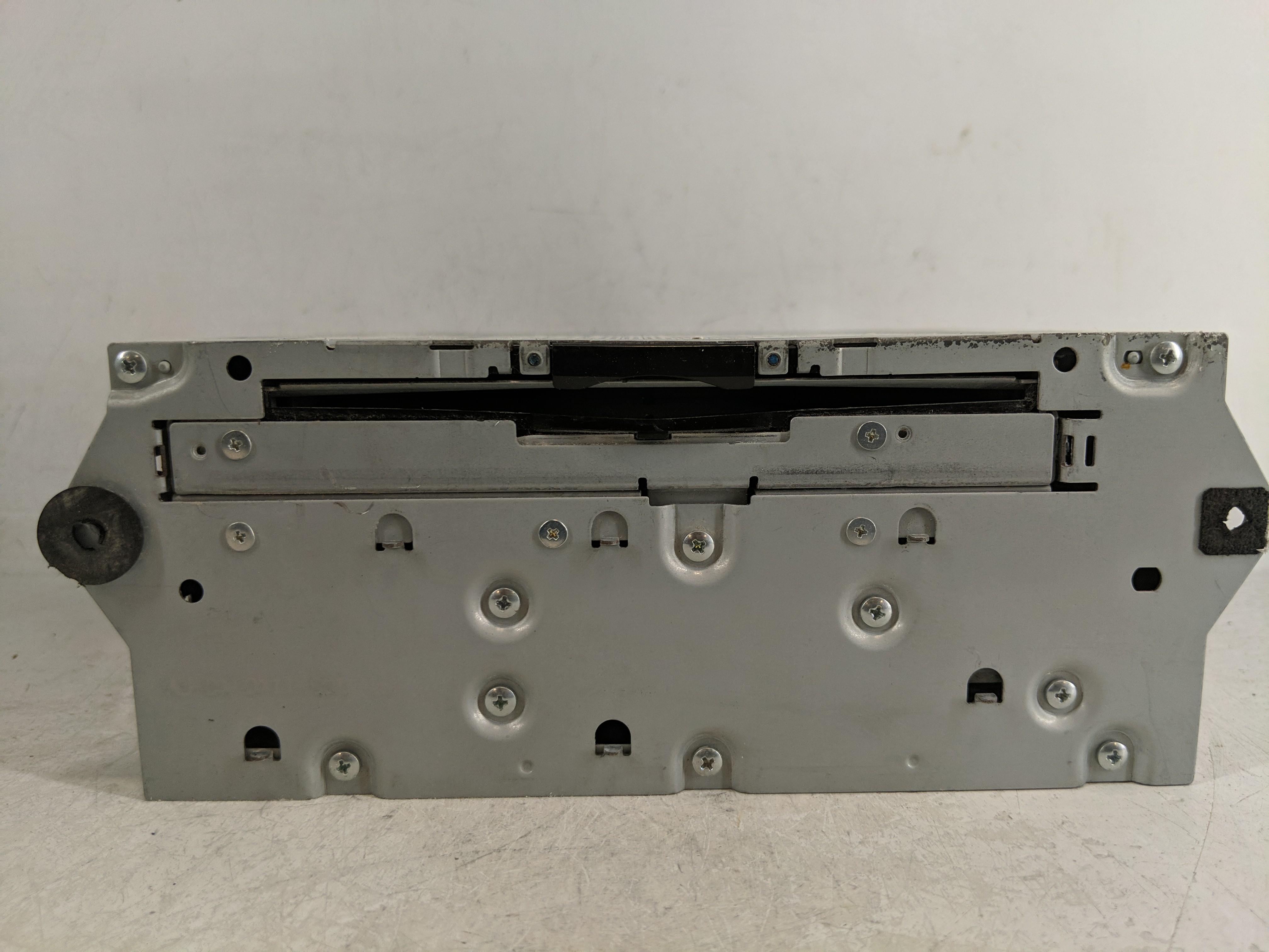 2017 Infiniti Qx60 Am Fm Cd Player Radio Receiver 1186689 - Oemusedautoparts1.com