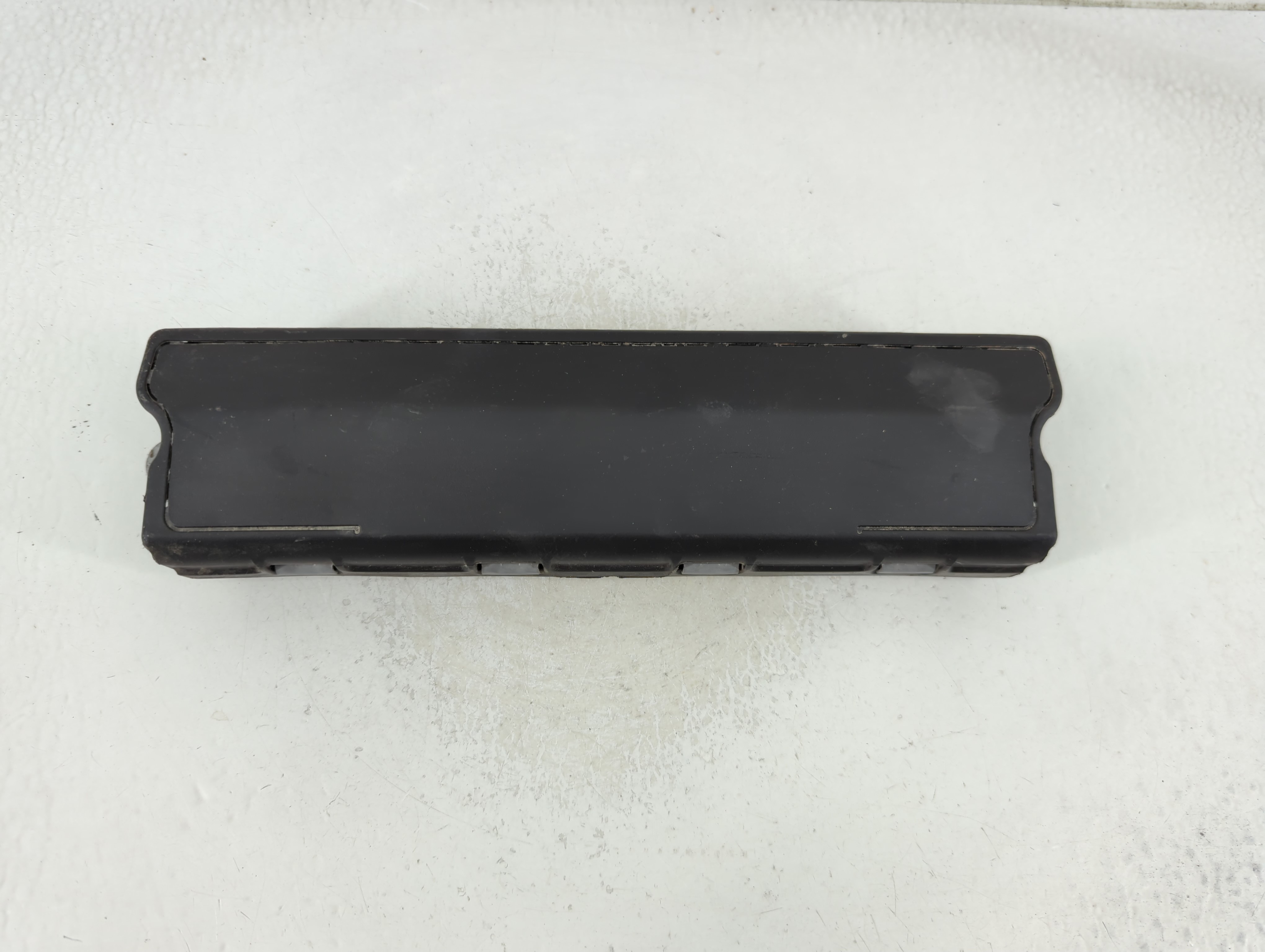 2012-2017 Buick Verano Air Bag Driver Left Knee Oem 1186774 - Oemusedautoparts1.com