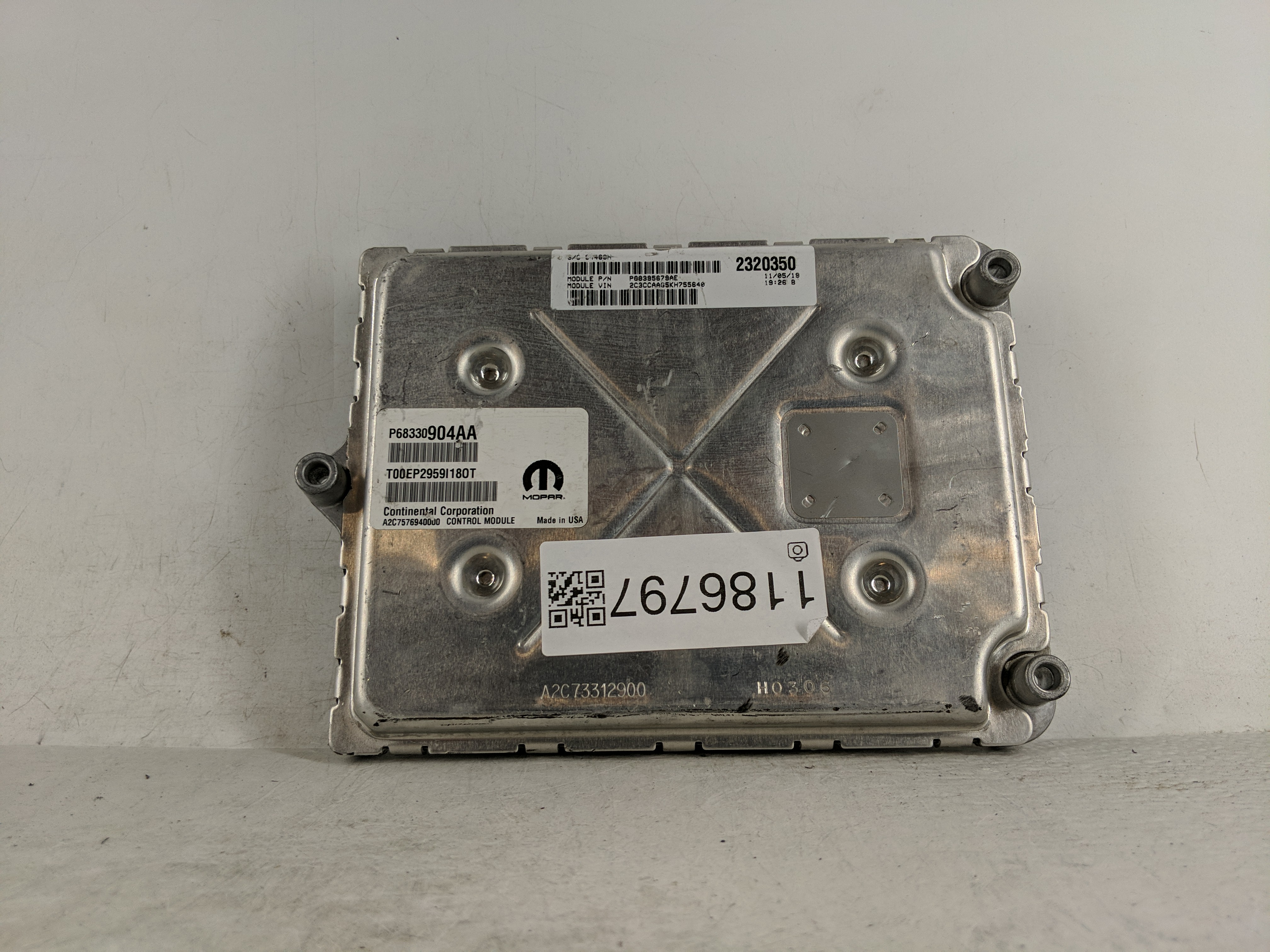 Picture of 2018-2019 Dodge Challenger Engine Control Computer Ecu Pcm Ecm Pcu Oem 1186797
