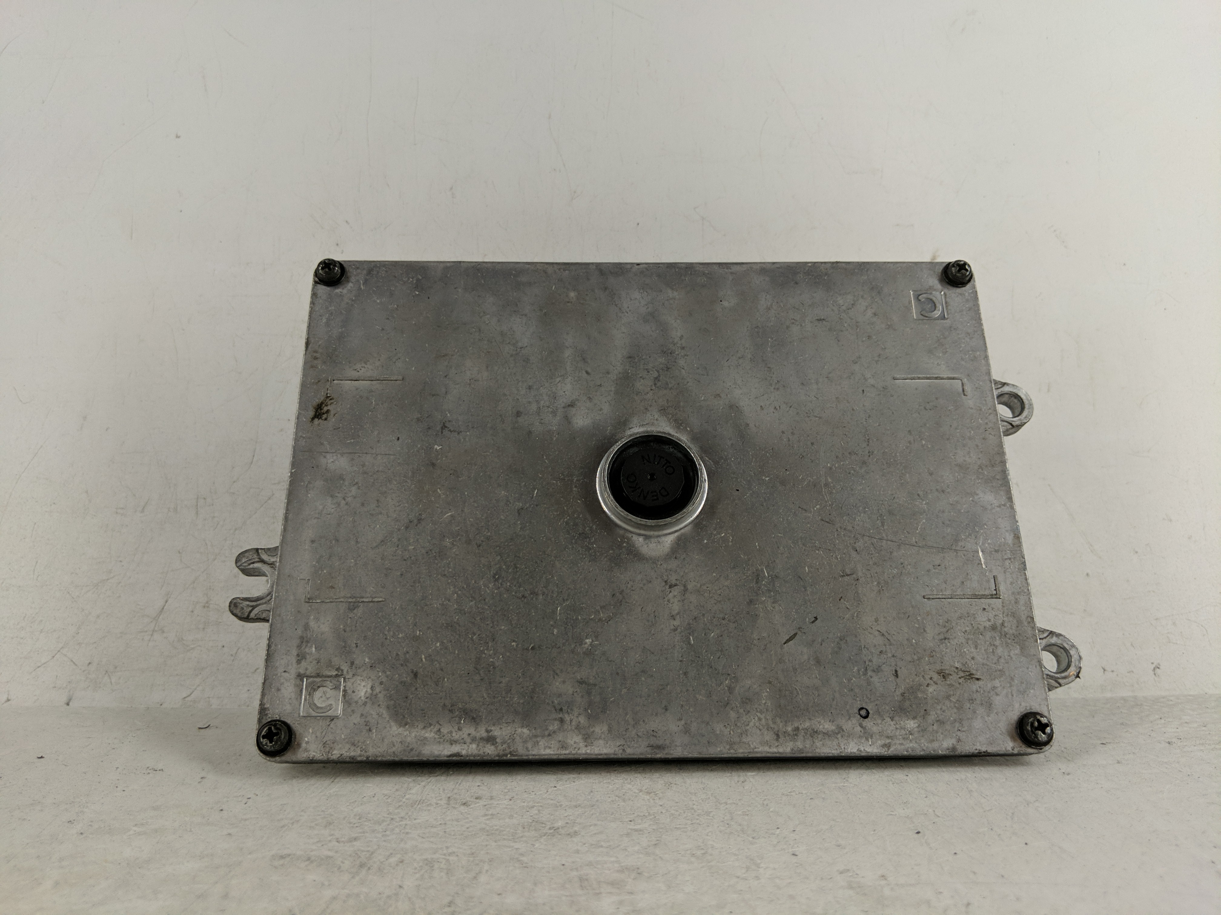 Picture of 2012-2014 Honda Cr-v Engine Control Computer Ecu Pcm Ecm Pcu Oem 1186799