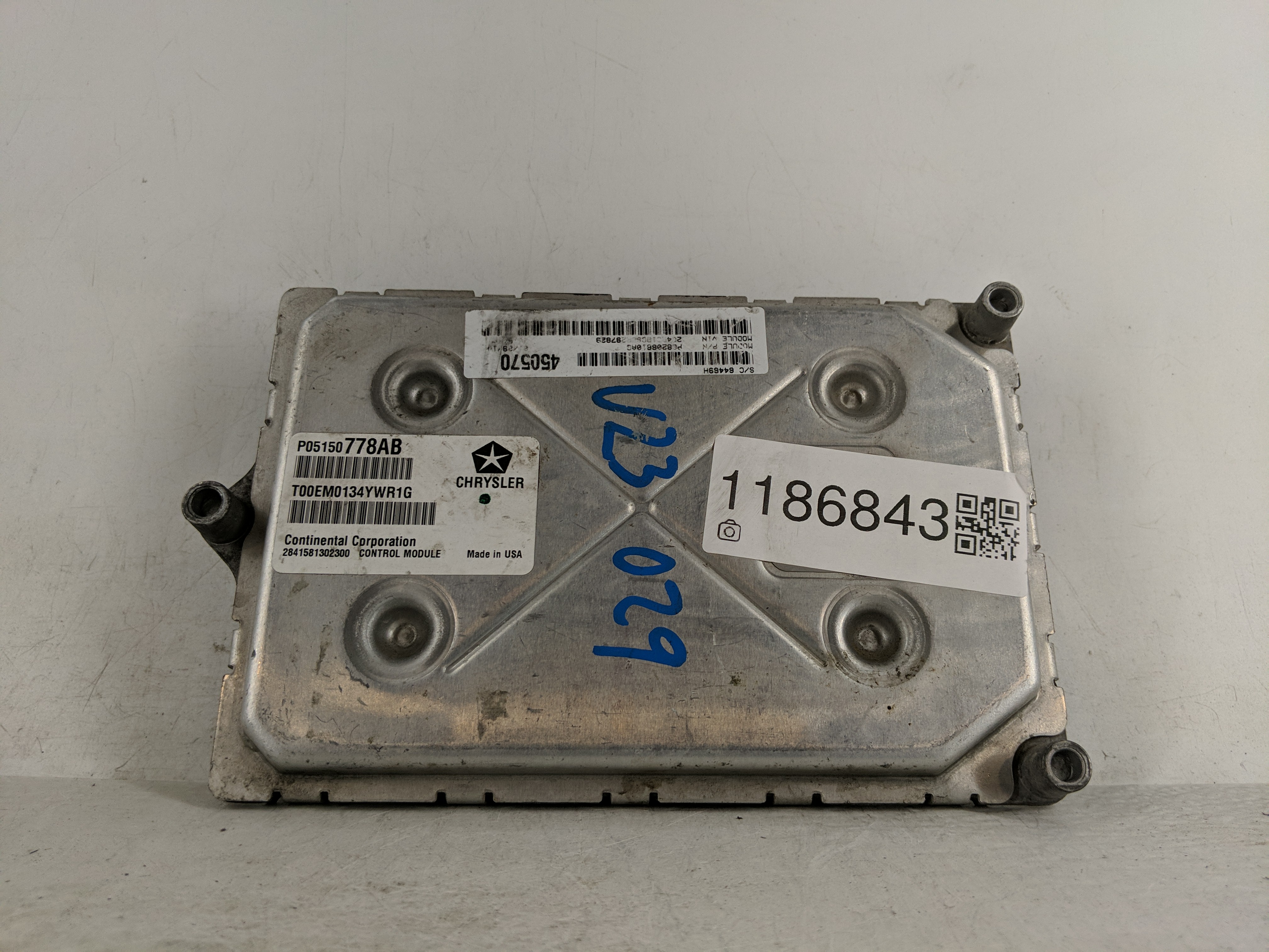 Picture of 2014 Chrysler Town & Country Engine Control Computer Ecu Pcm Ecm Pcu Oem 1186843