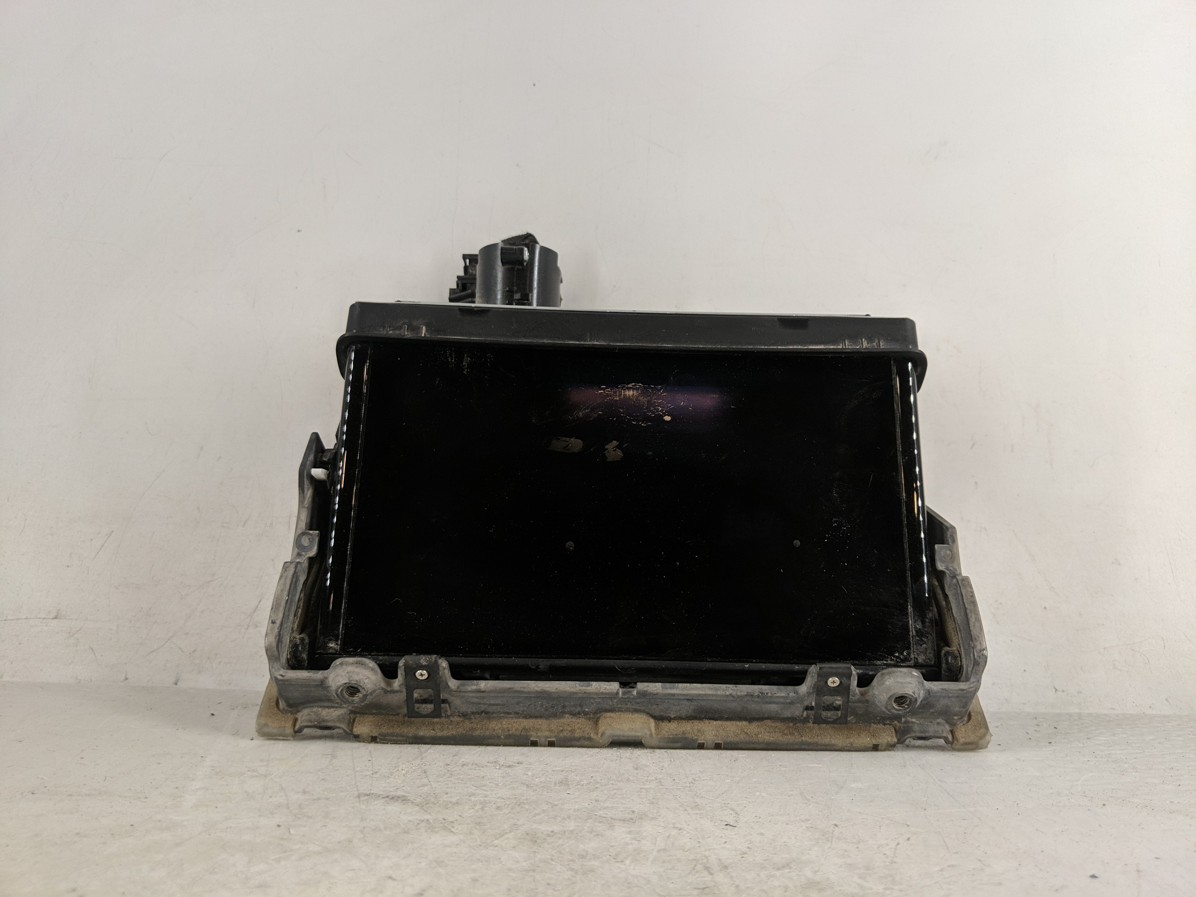 2015-2017 Audi A3 Information Display Screen 1186871 - Oemusedautoparts1.com