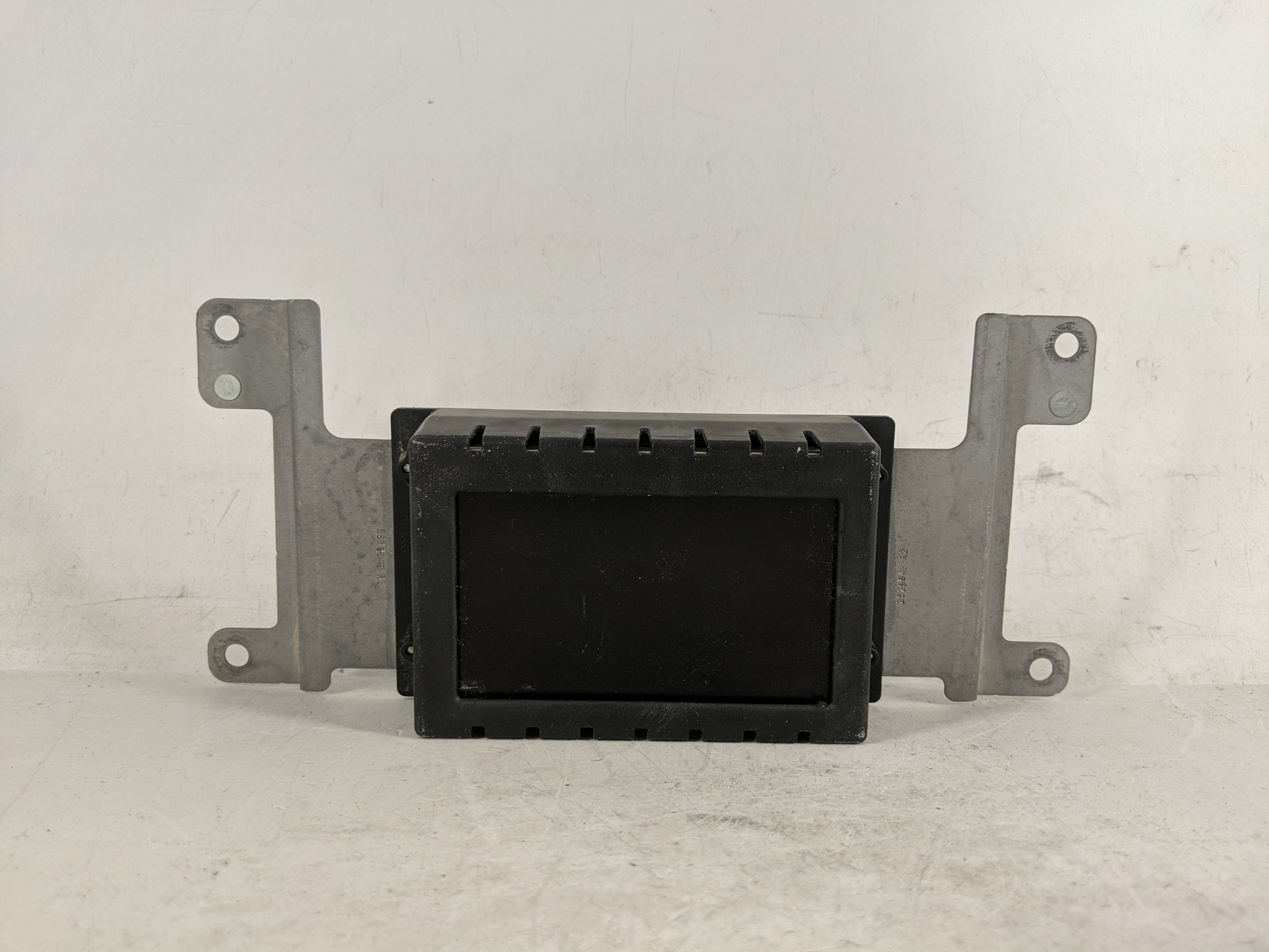 2016-2016 Ford Mustang Information Display Screen 1186914 - Oemusedautoparts1.com