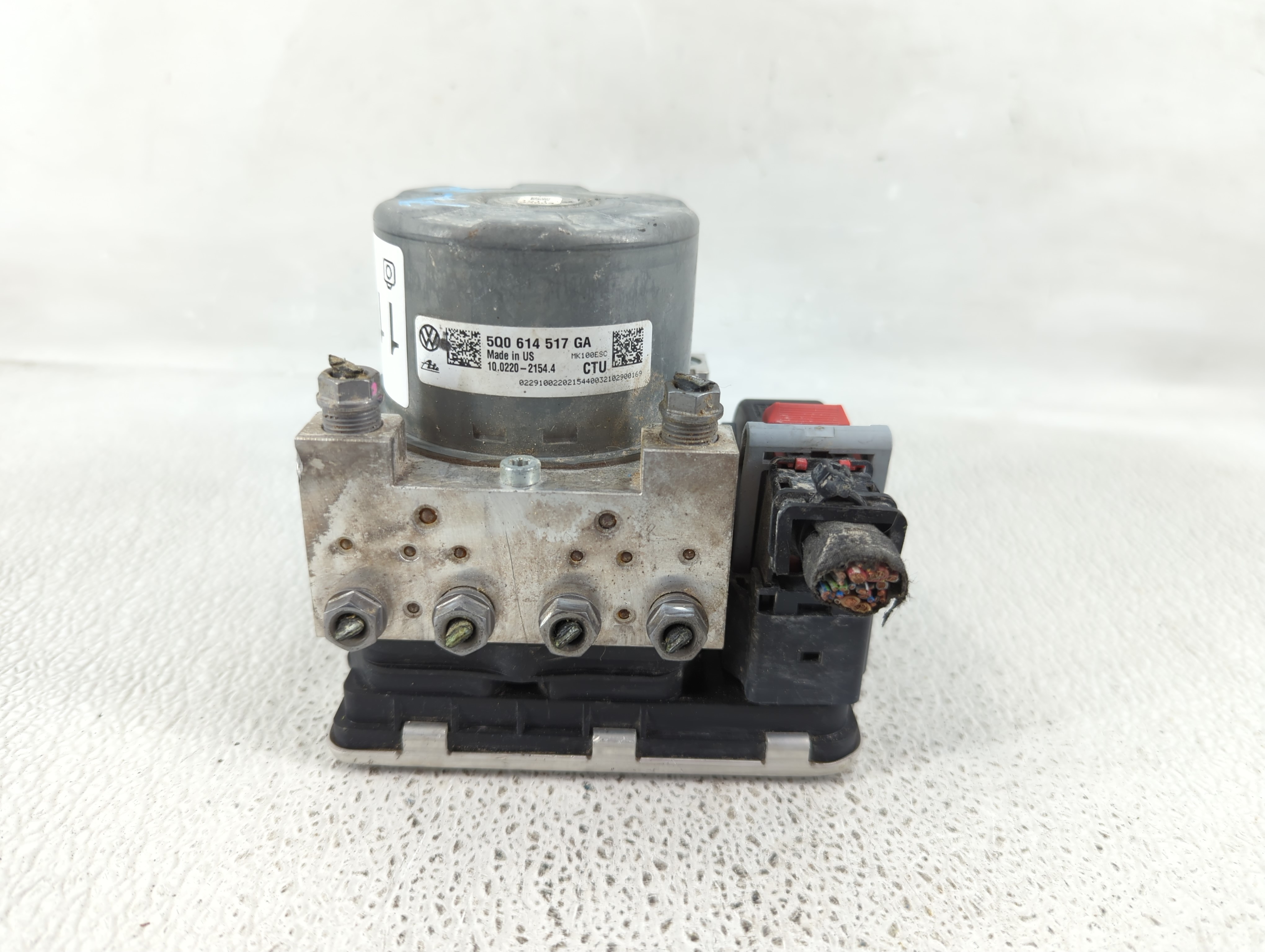 2018-2020 Volkswagen Tiguan Abs Pump Control Module 1186947 - Oemusedautoparts1.com