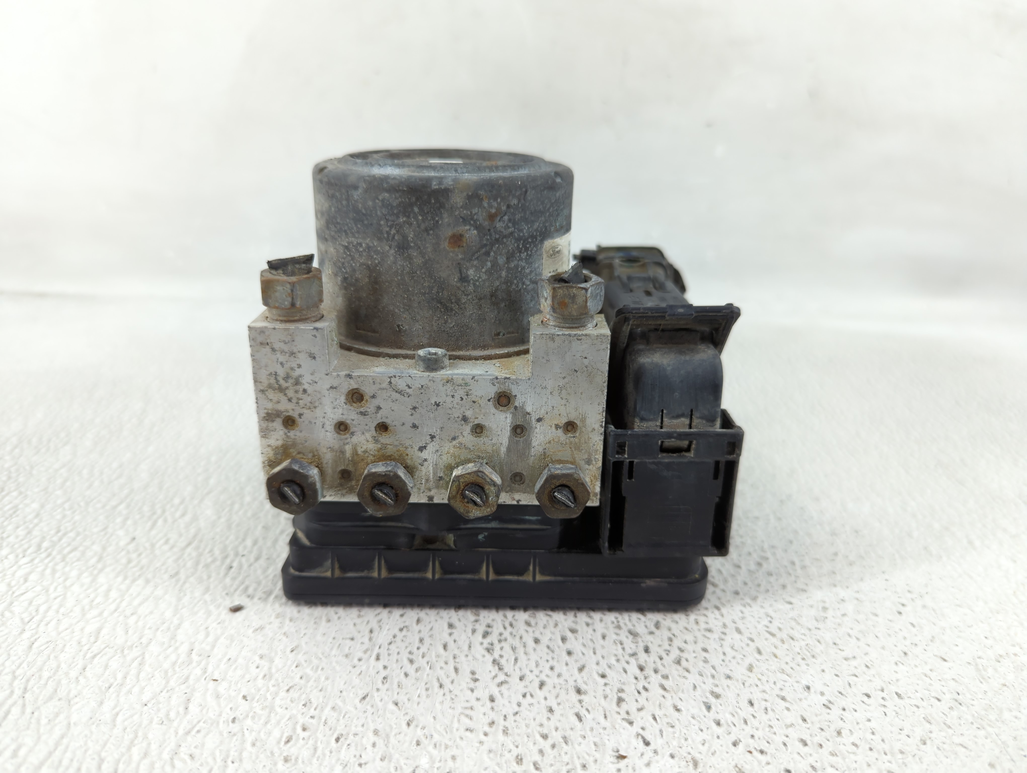 2016 Ford Explorer Abs Pump Control Module 1186976 - Oemusedautoparts1.com