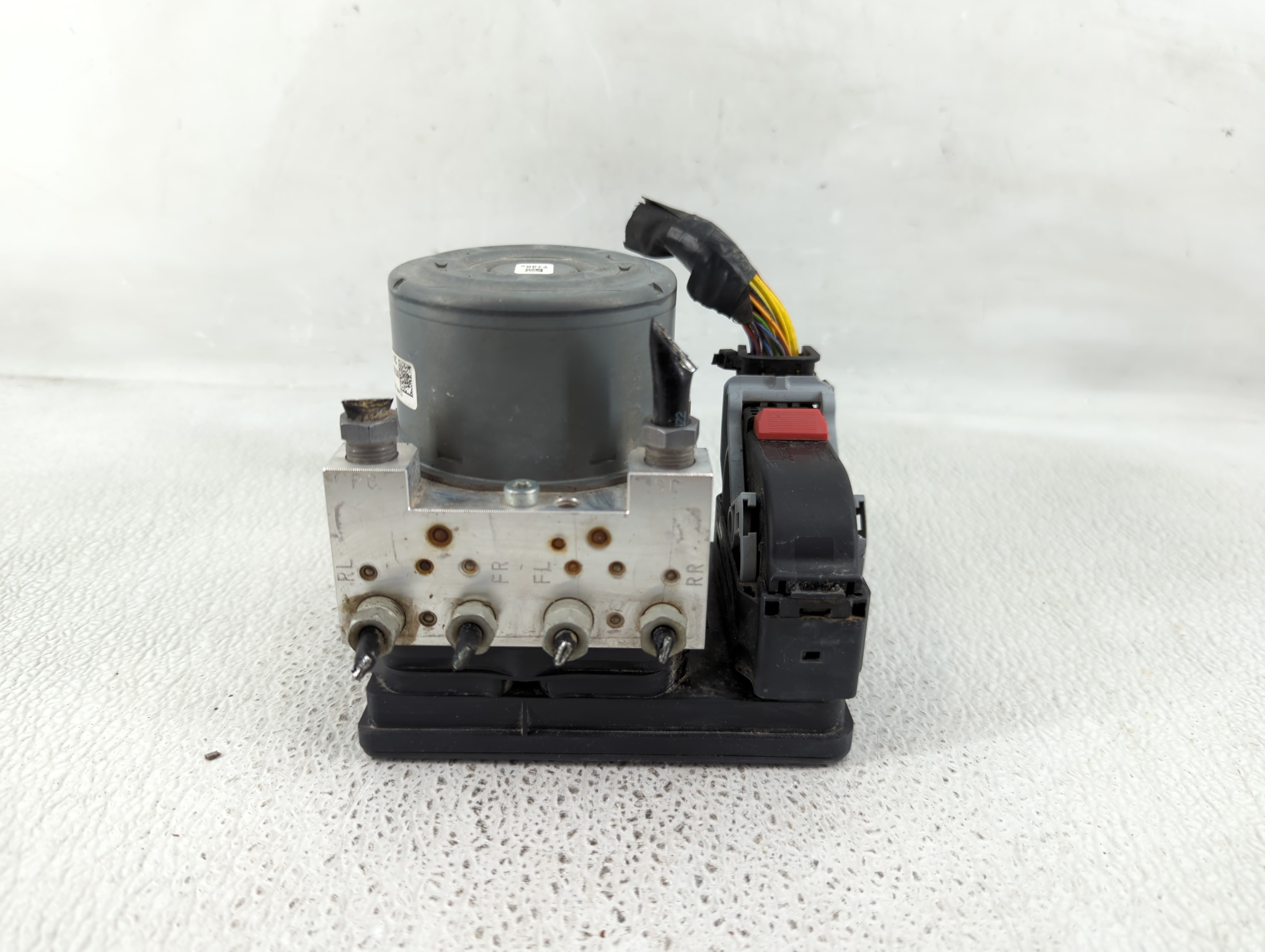 2017-2018 Land Rover Discovery Sport Abs Pump Control Module 1186977 - Oemusedautoparts1.com