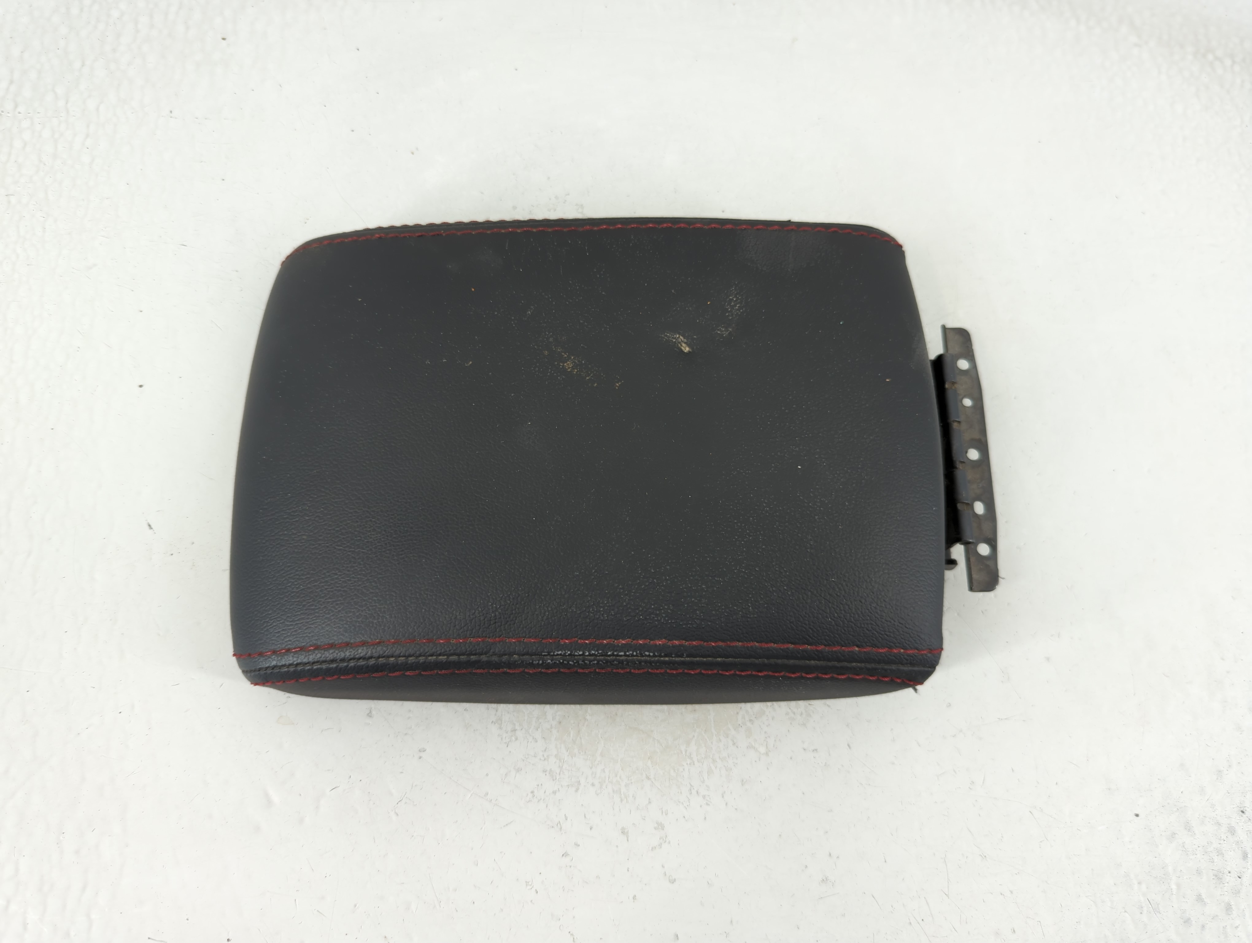 2018-2021 Subaru Wrx Center Console Armrest Cover Lid Black 1187026 - Oemusedautoparts1.com