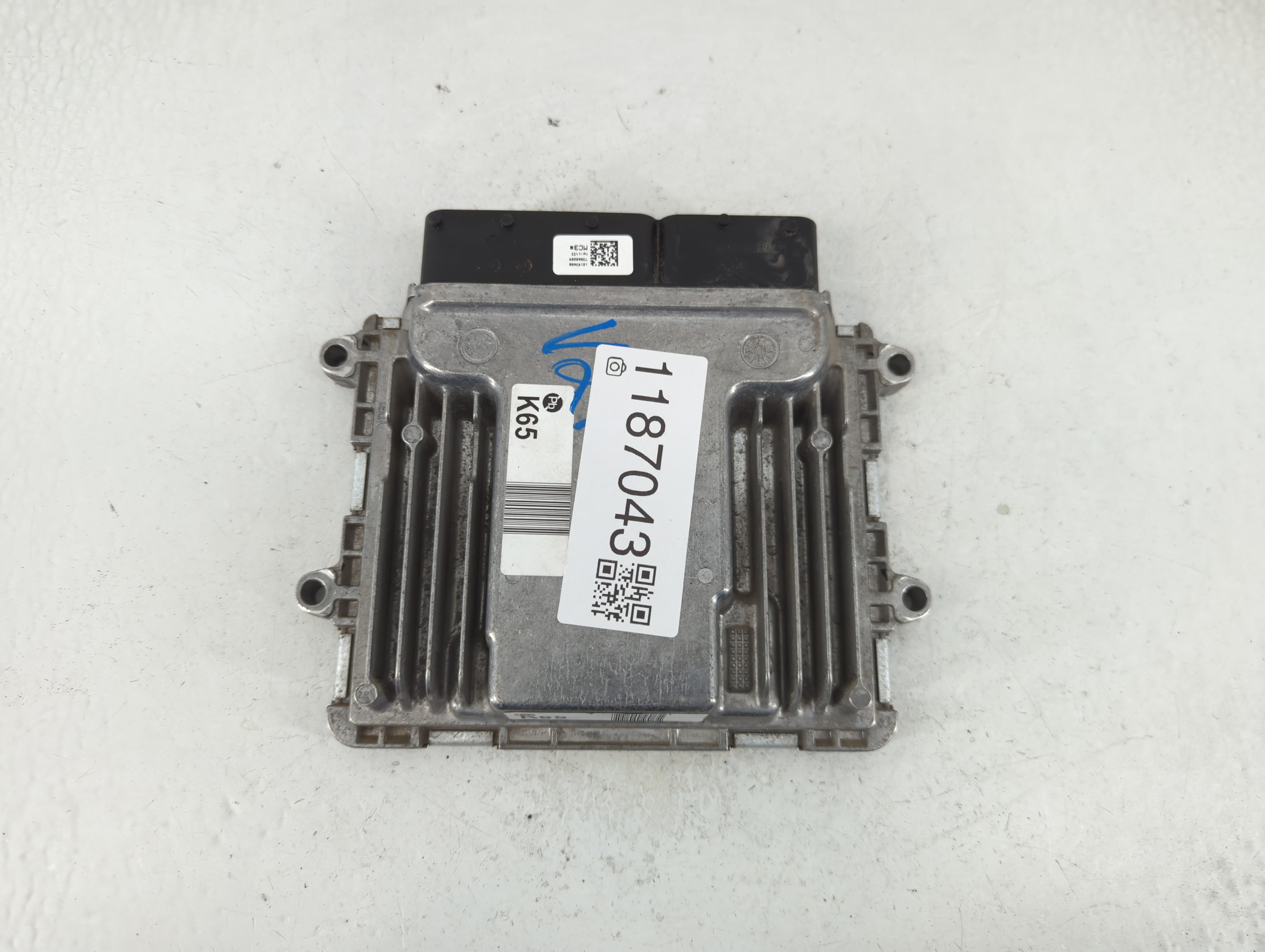 Picture of 2017-2020 Hyundai Ioniq Engine Control Computer Ecu Pcm Ecm Pcu Oem 1187043