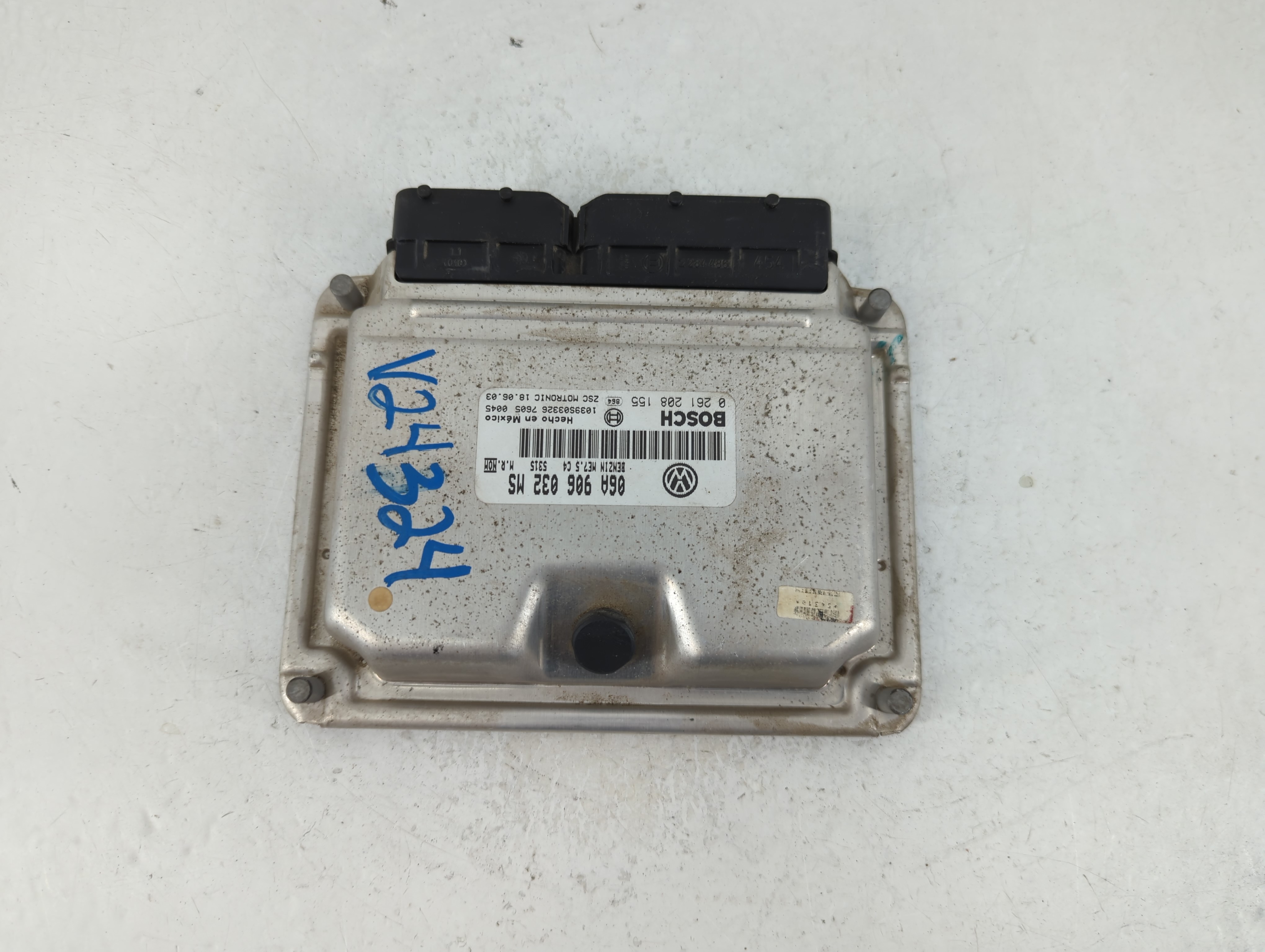 Picture of 2004-2004 Volkswagen Beetle Engine Control Computer Ecu Pcm Ecm Pcu Oem 1187092