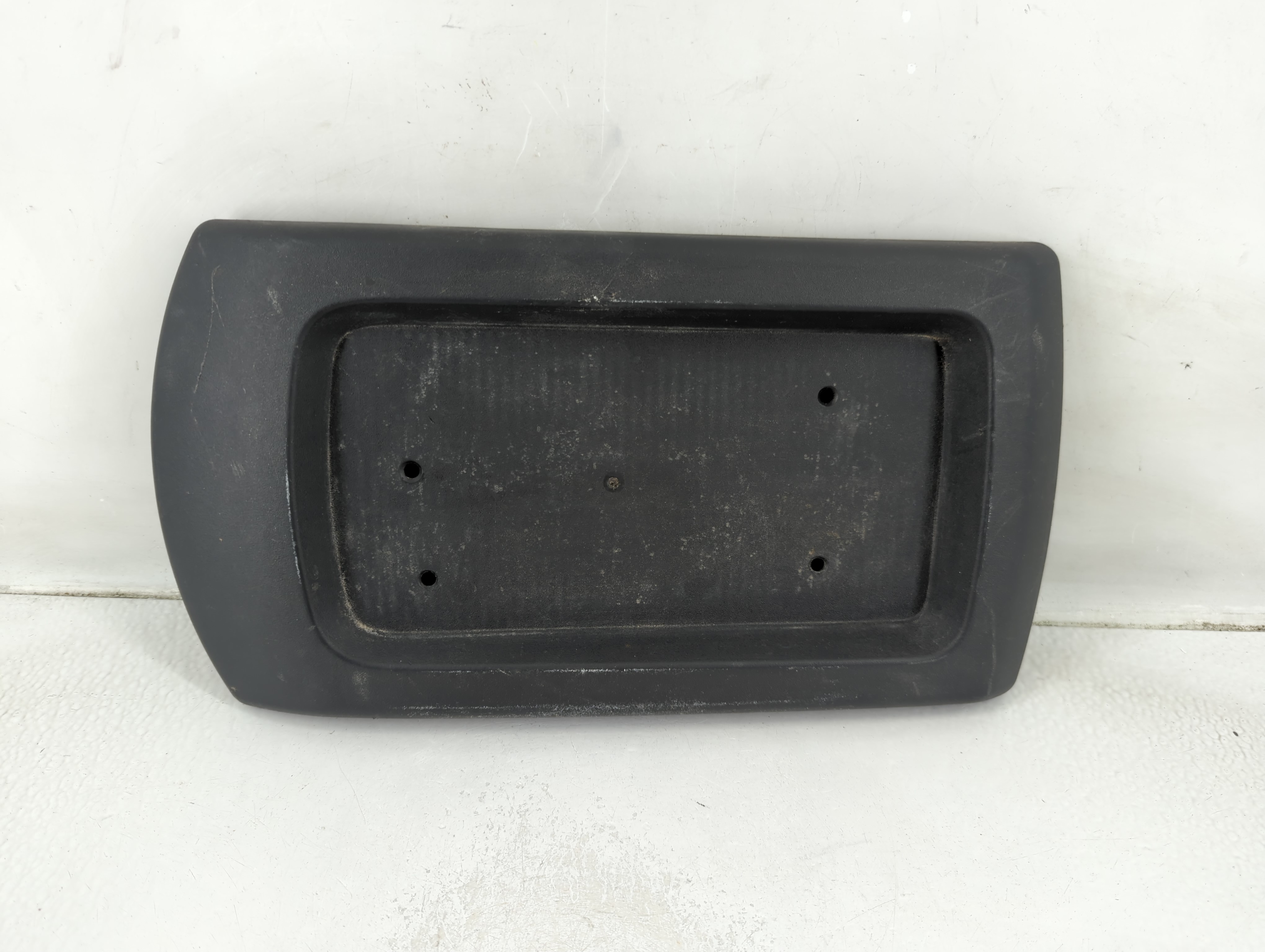 2012-2015 Nissan Armada Center Console Armrest Cover Lid Black 1187324 - Oemusedautoparts1.com
