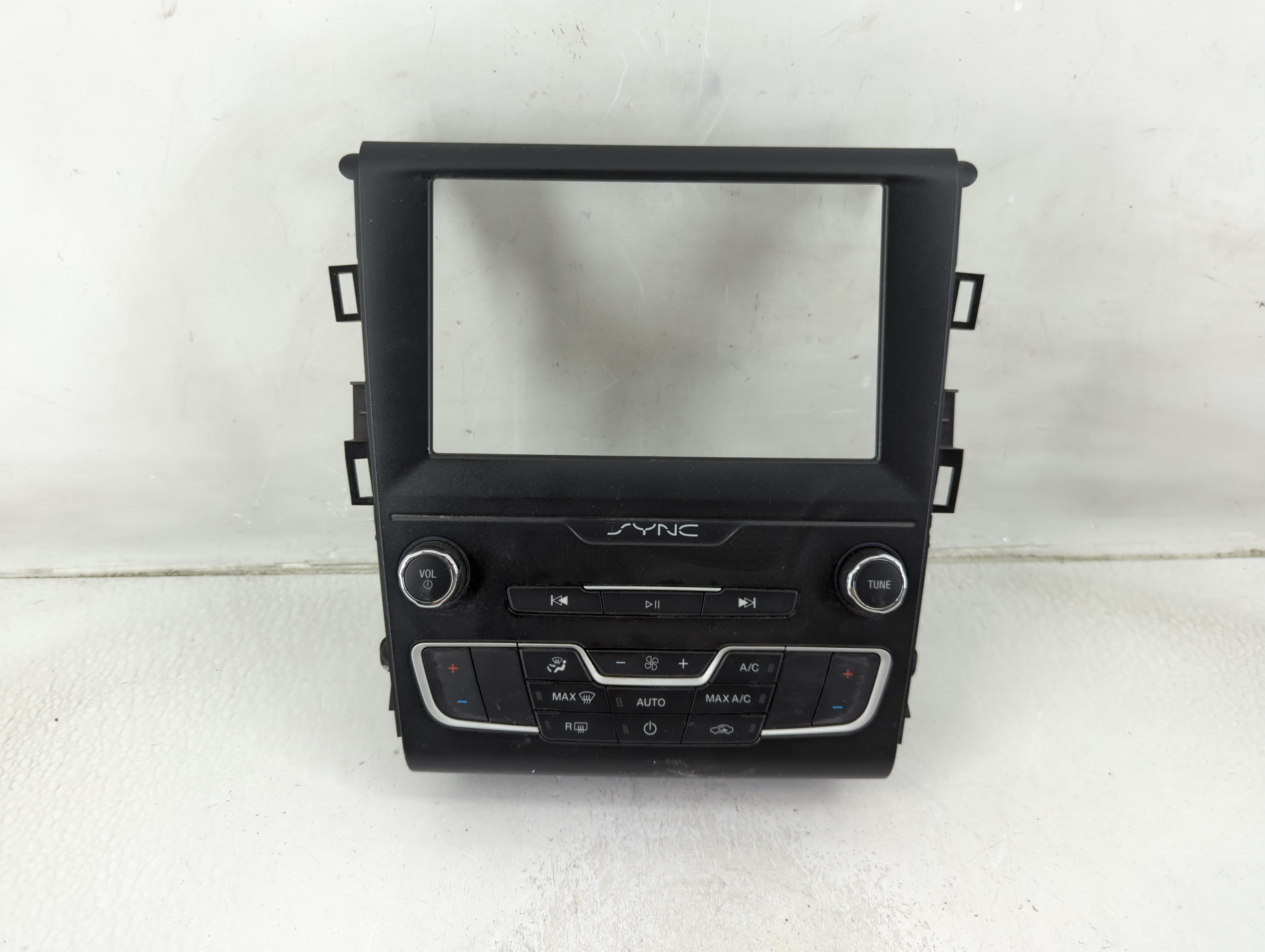 Picture of 2019-2020 Ford Fusion Am Fm Cd Player Radio Receiver 1187337