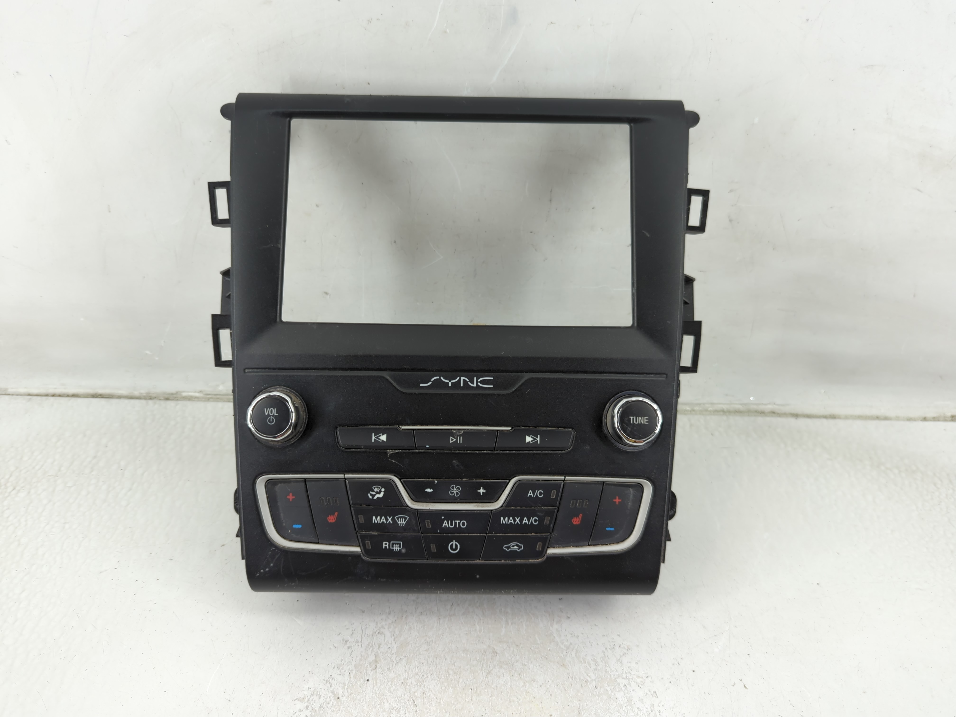 Picture of 2019-2020 Ford Fusion Radio Control Panel 1187341
