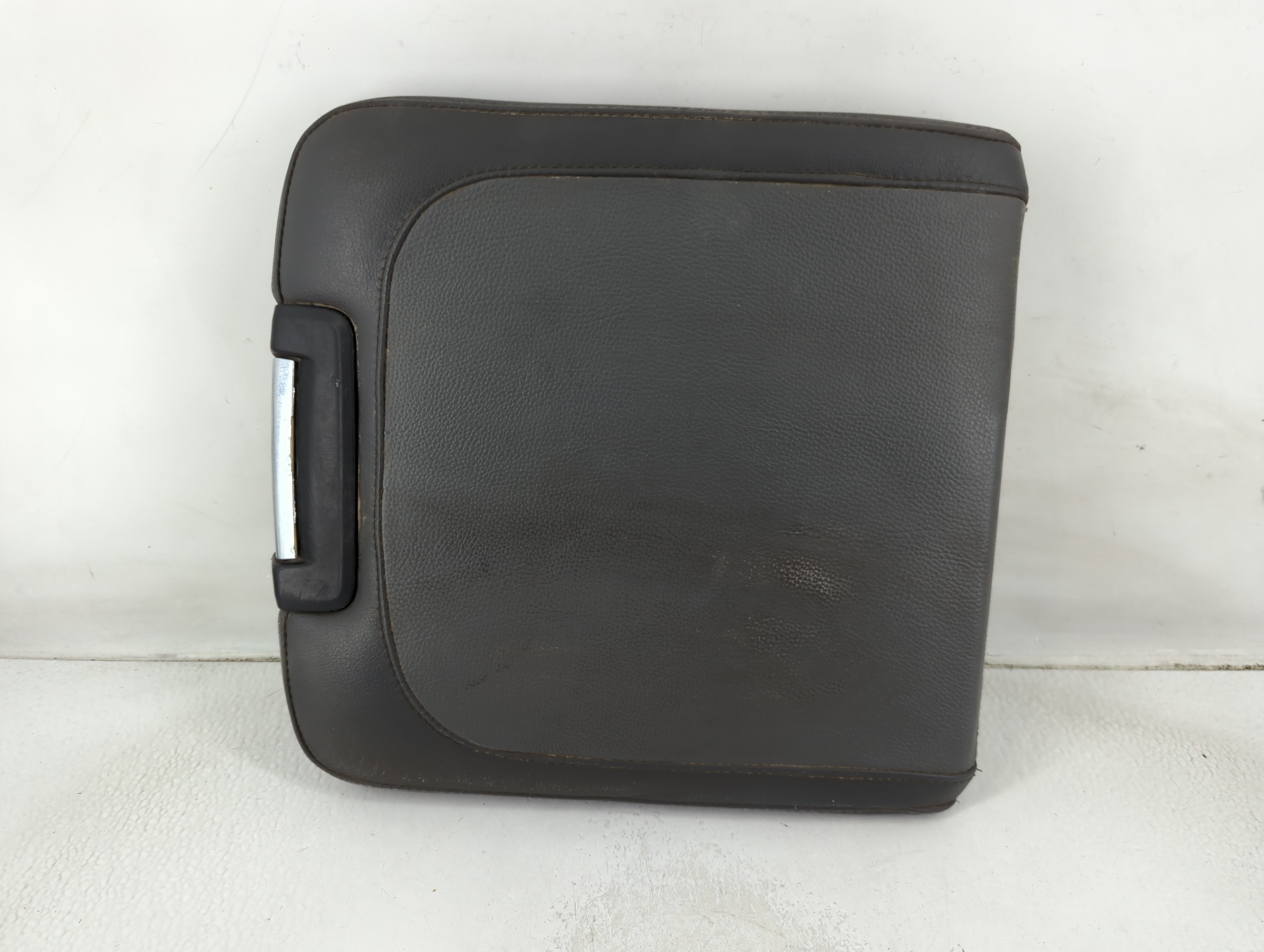 Dodge Ram 1500 Center Console Armrest Cover Lid Black 1187359 - Oemusedautoparts1.com