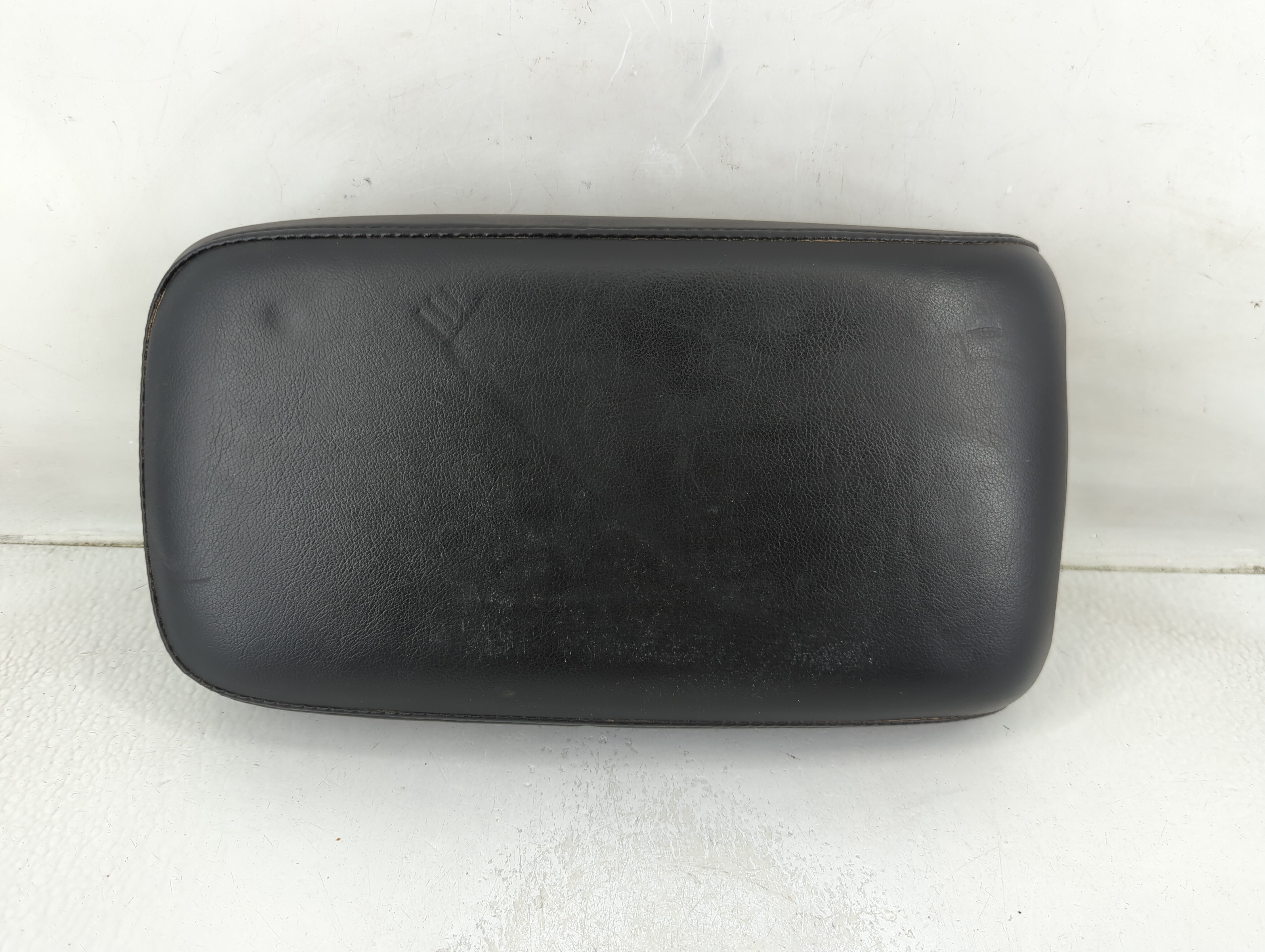 2012-2014 Chrysler 300 Center Console Armrest Cover Lid Black 1187370 - Oemusedautoparts1.com