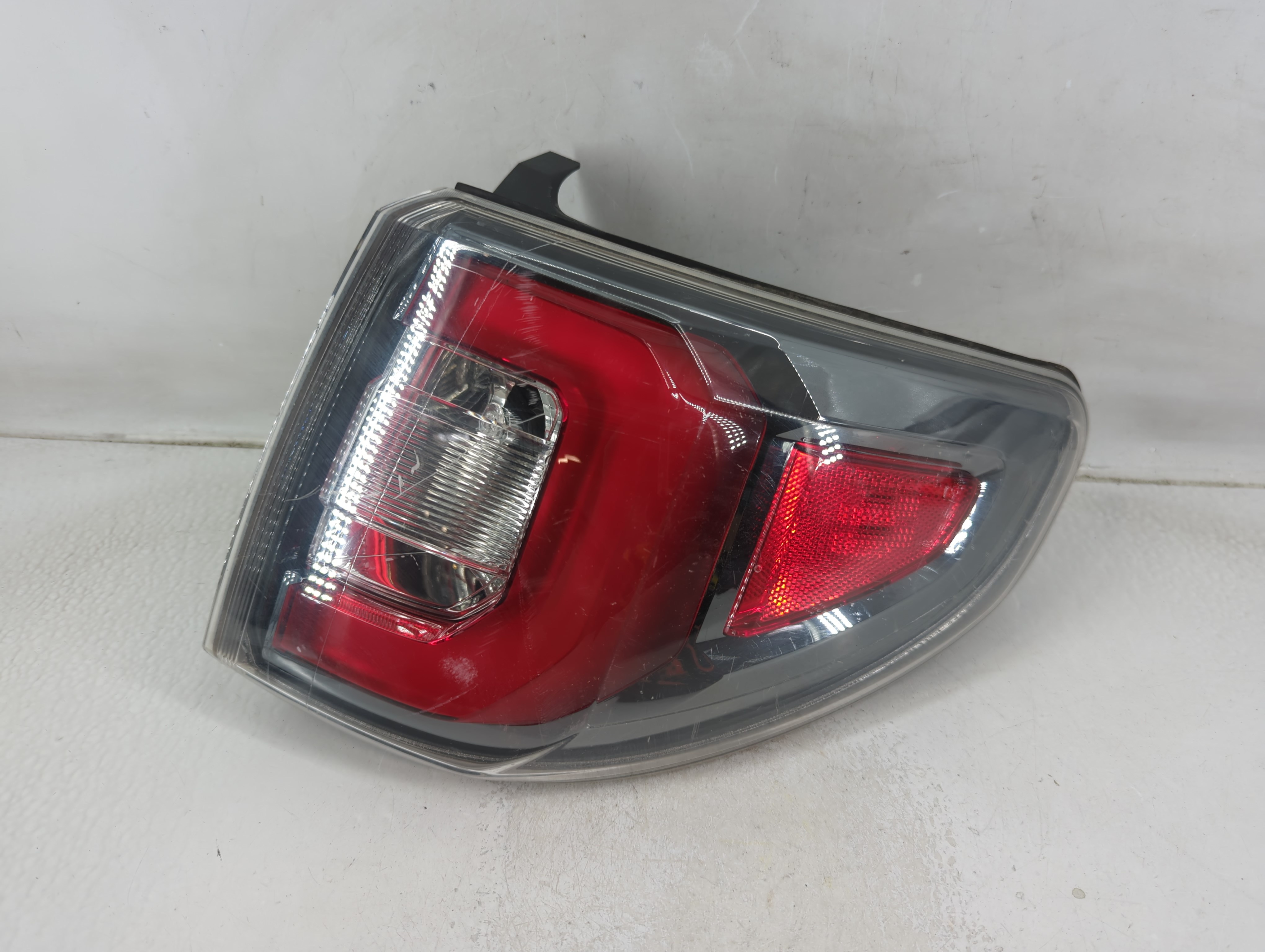 2013-2017 Gmc Acadia Passenger Right Side Tail Light Taillight Oem 1187387 - Oemusedautoparts1.com