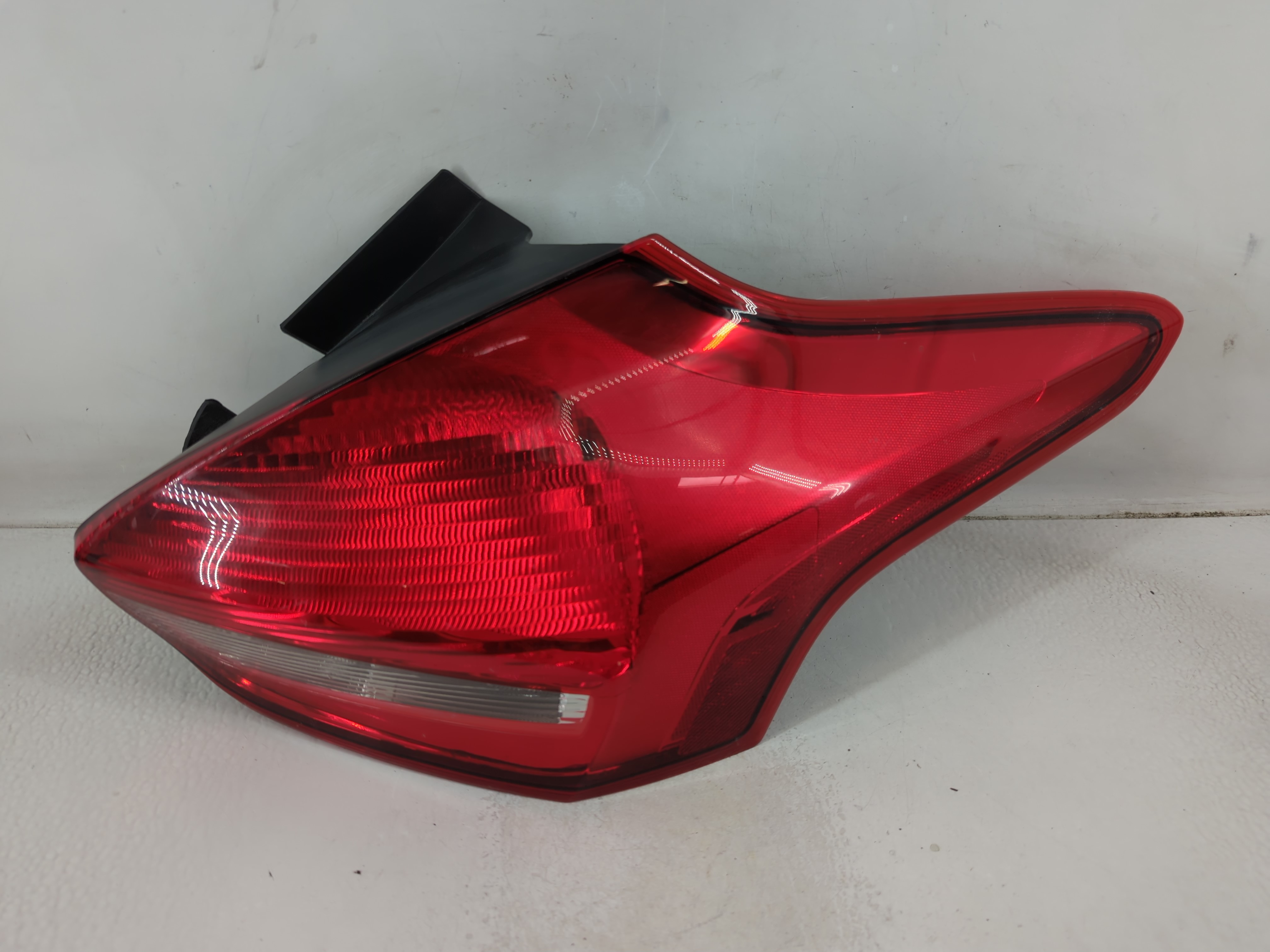 2014-2020 Chevrolet Impala Passenger Right Side Tail Light Taillight Oem 1187390 - Oemusedautoparts1.com