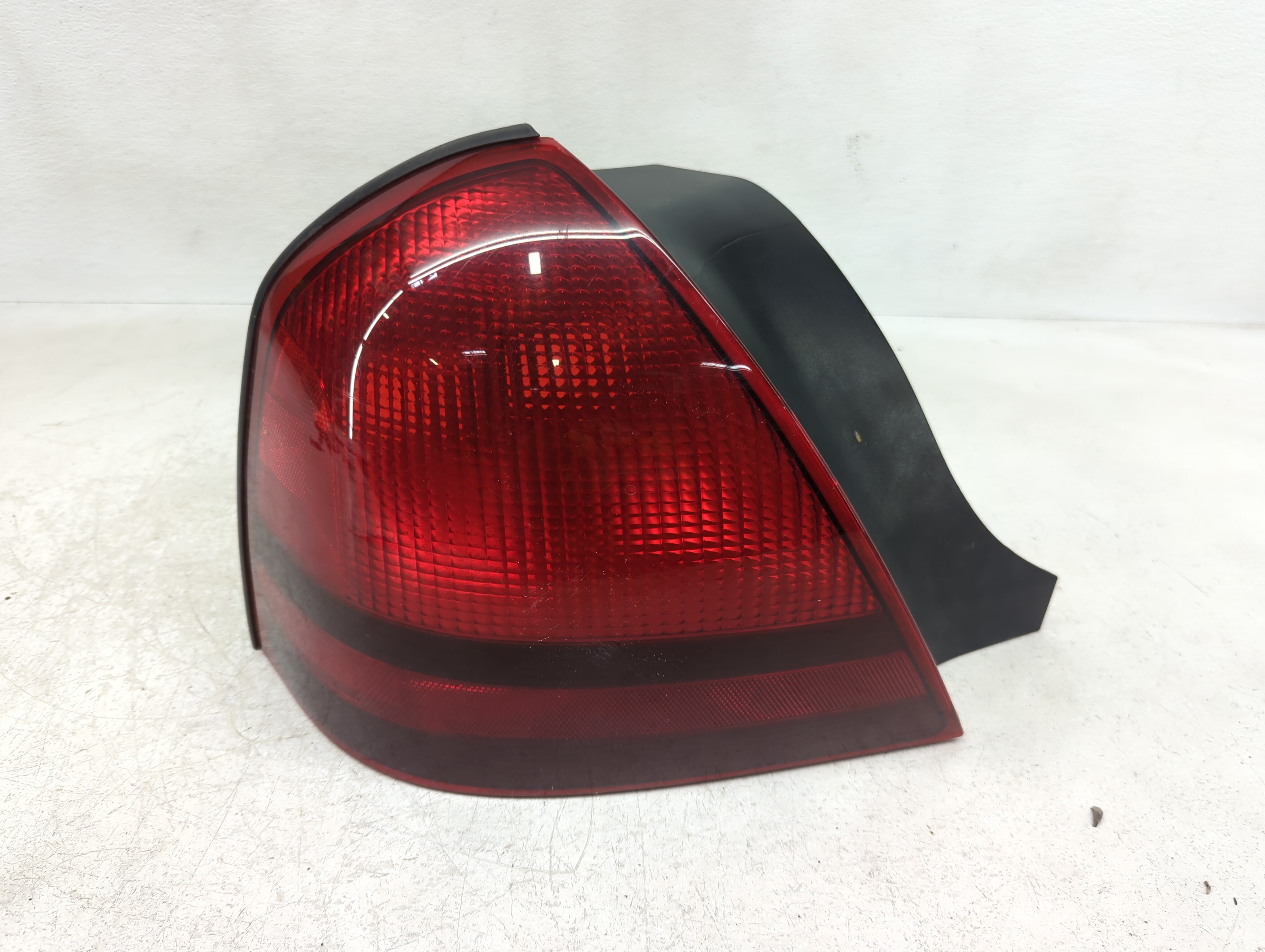 2003 Mercury Grand Marquis Driver Left Side Tail Light Taillight Oem 1187392 - Oemusedautoparts1.com