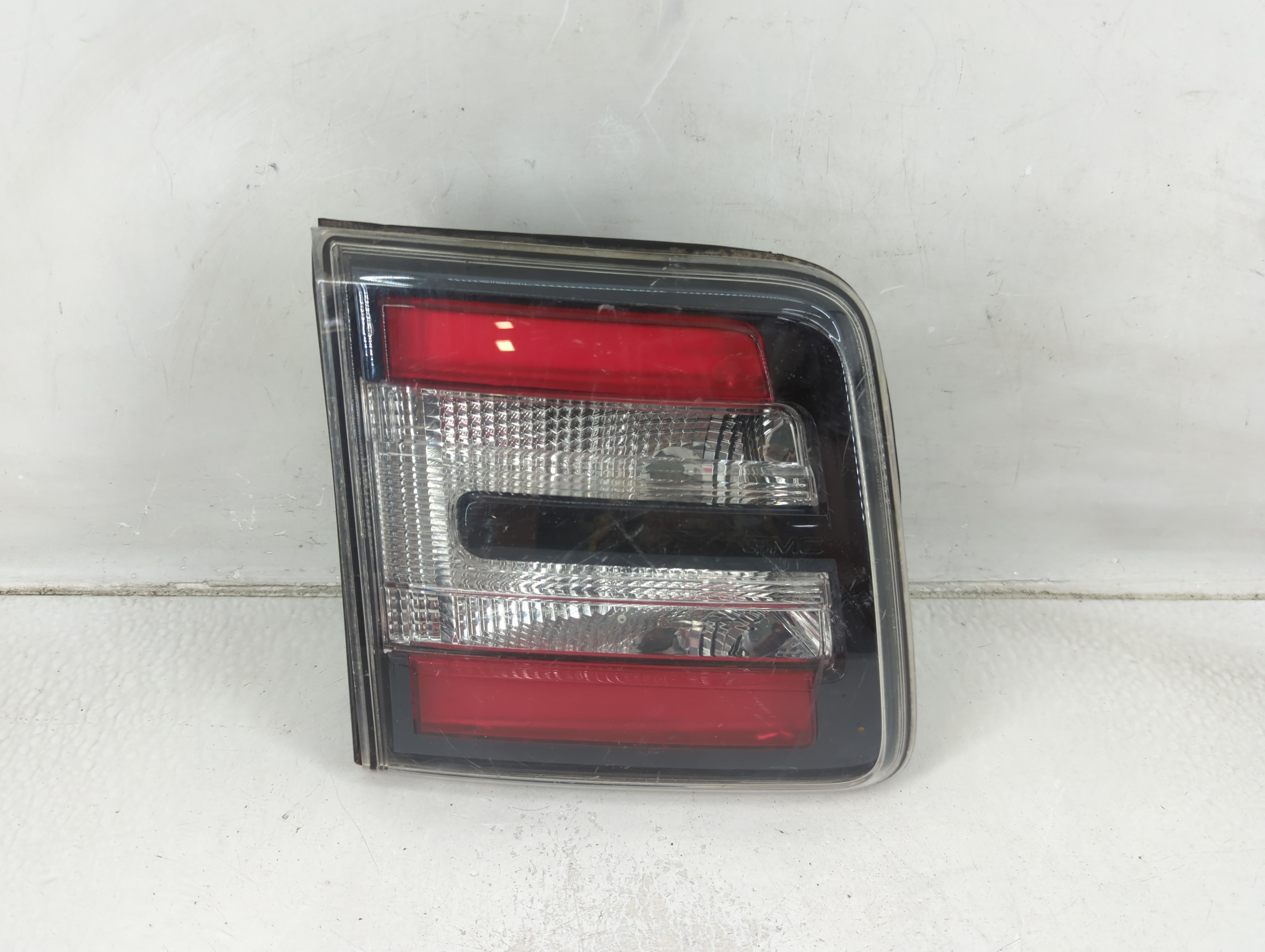 2014 Gmc Acadia Passenger Right Side Tail Light Taillight Oem 1187430 - Oemusedautoparts1.com