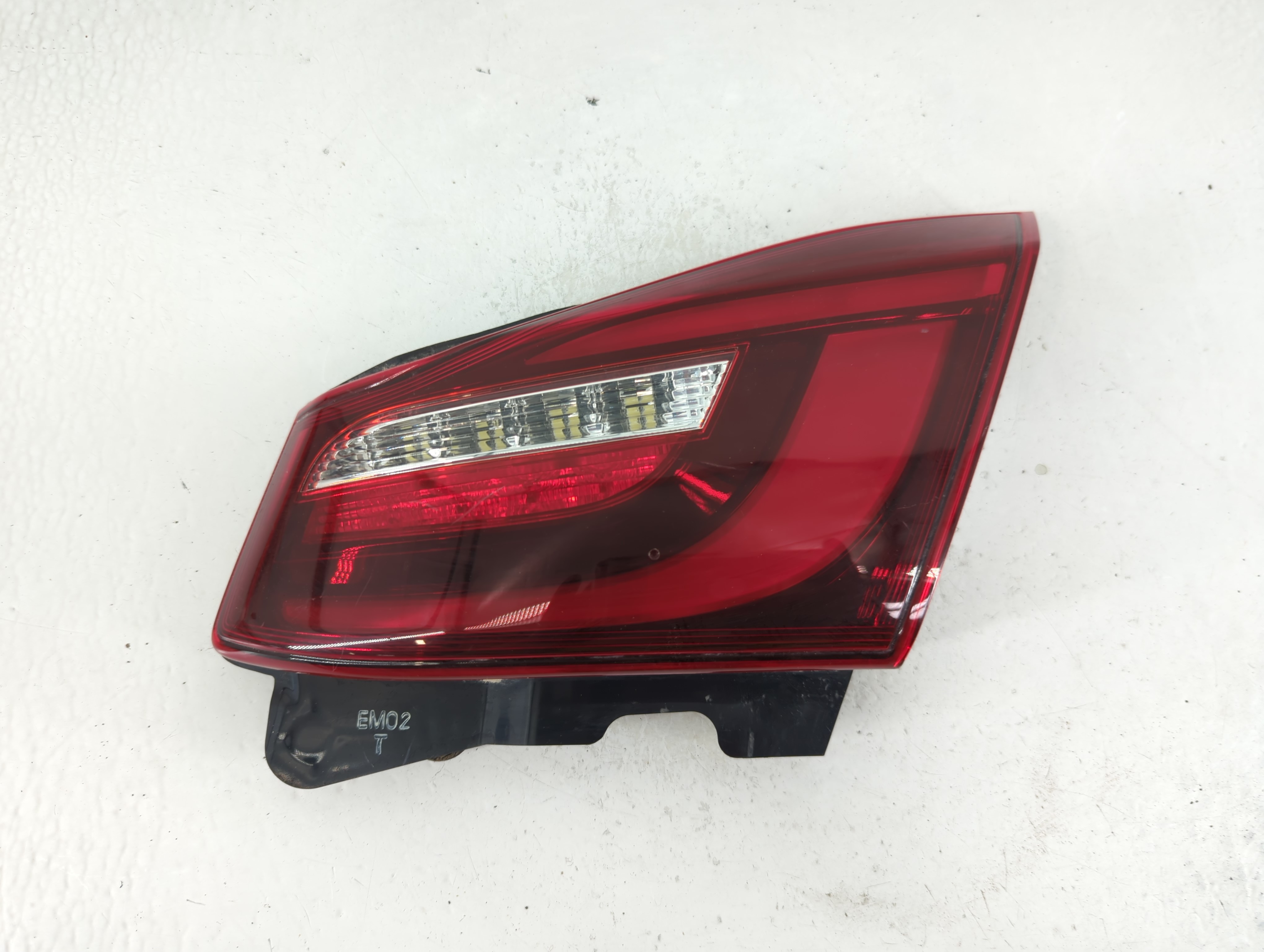Picture of 2015-2019 Infiniti Q70 Passenger Right Side Tail Light Taillight Oem 1187431