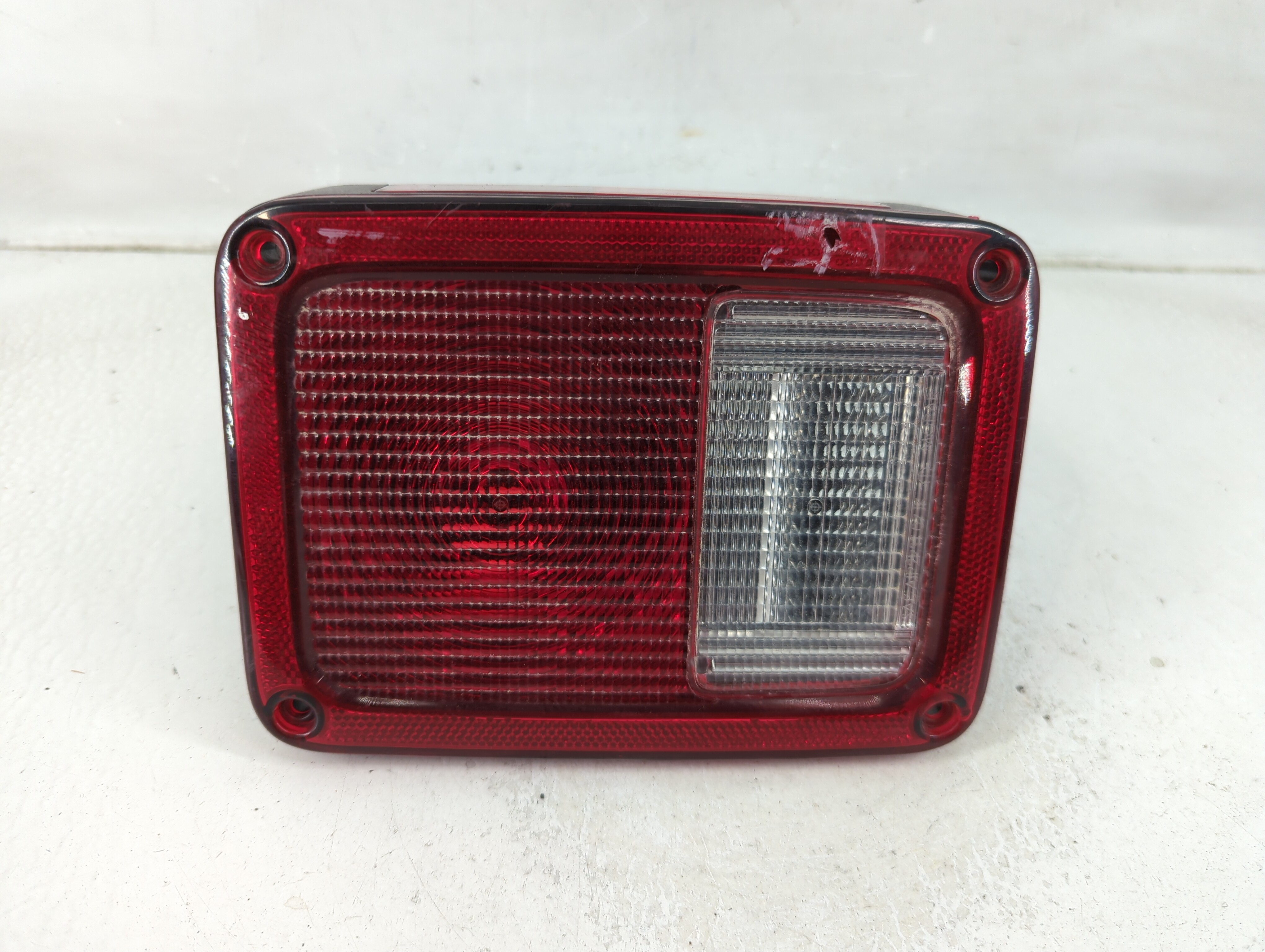 2007-2018 Jeep Wrangler Driver Left Side Tail Light Taillight Oem 1187432 - Oemusedautoparts1.com